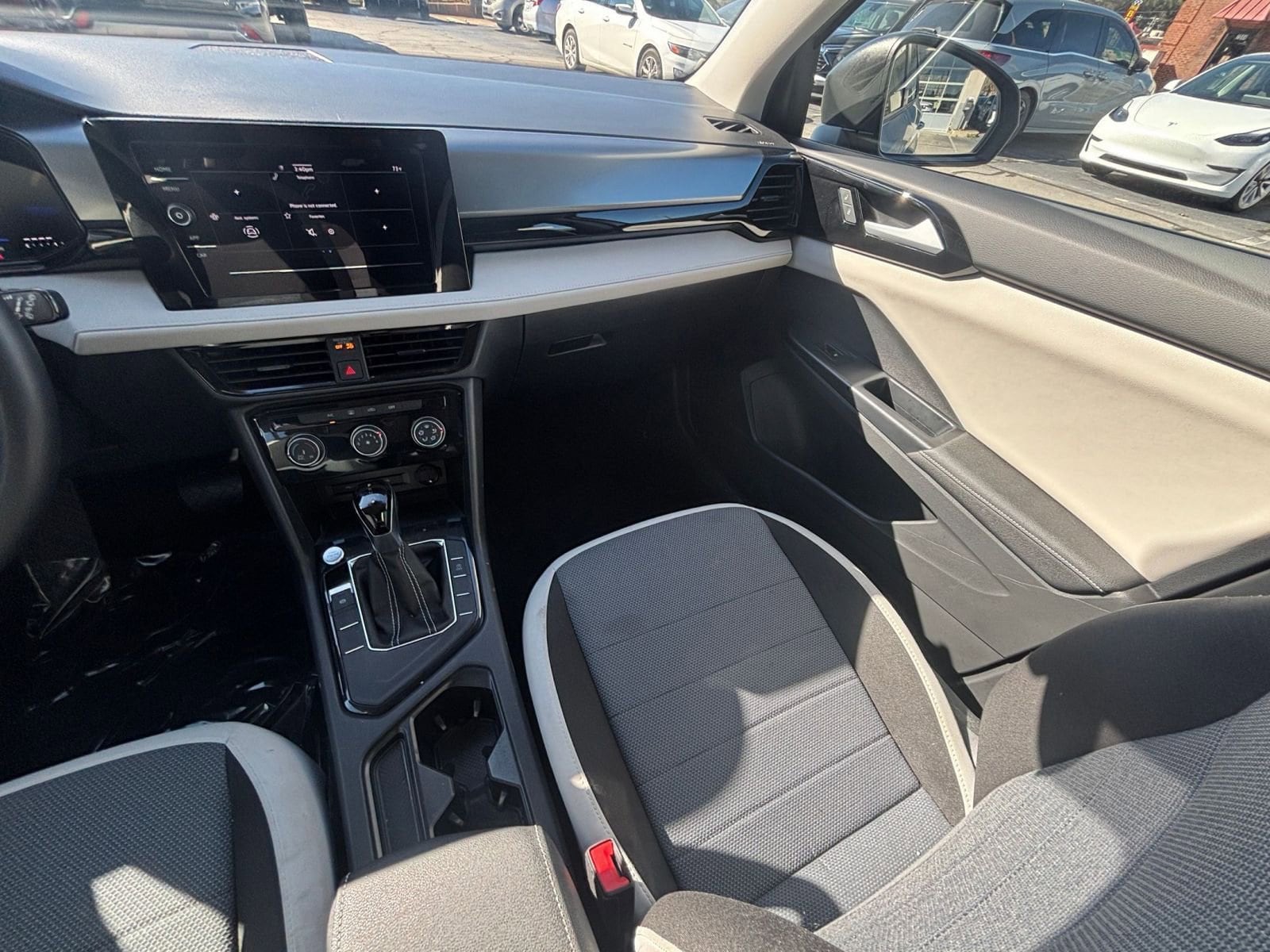 Thumbnail: 2025 Volkswagen Taos - 33