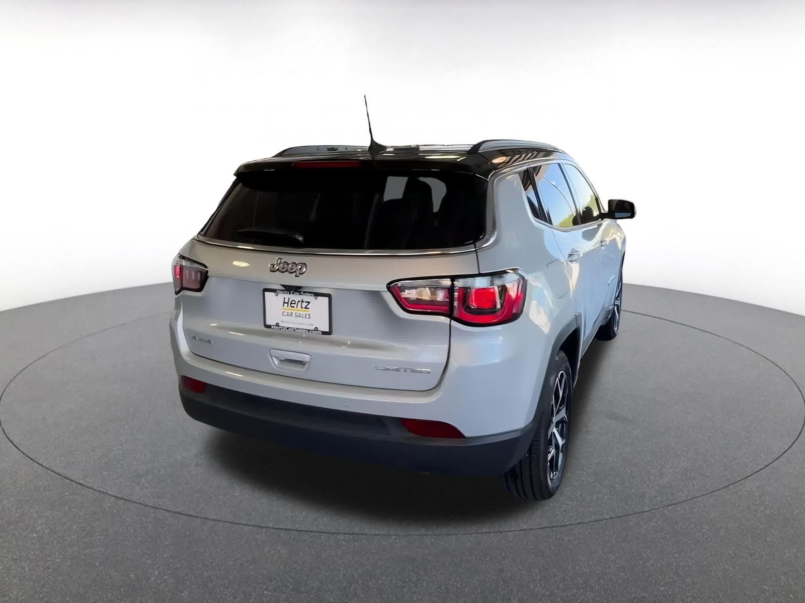 Thumbnail: 2025 Jeep Compass - 13