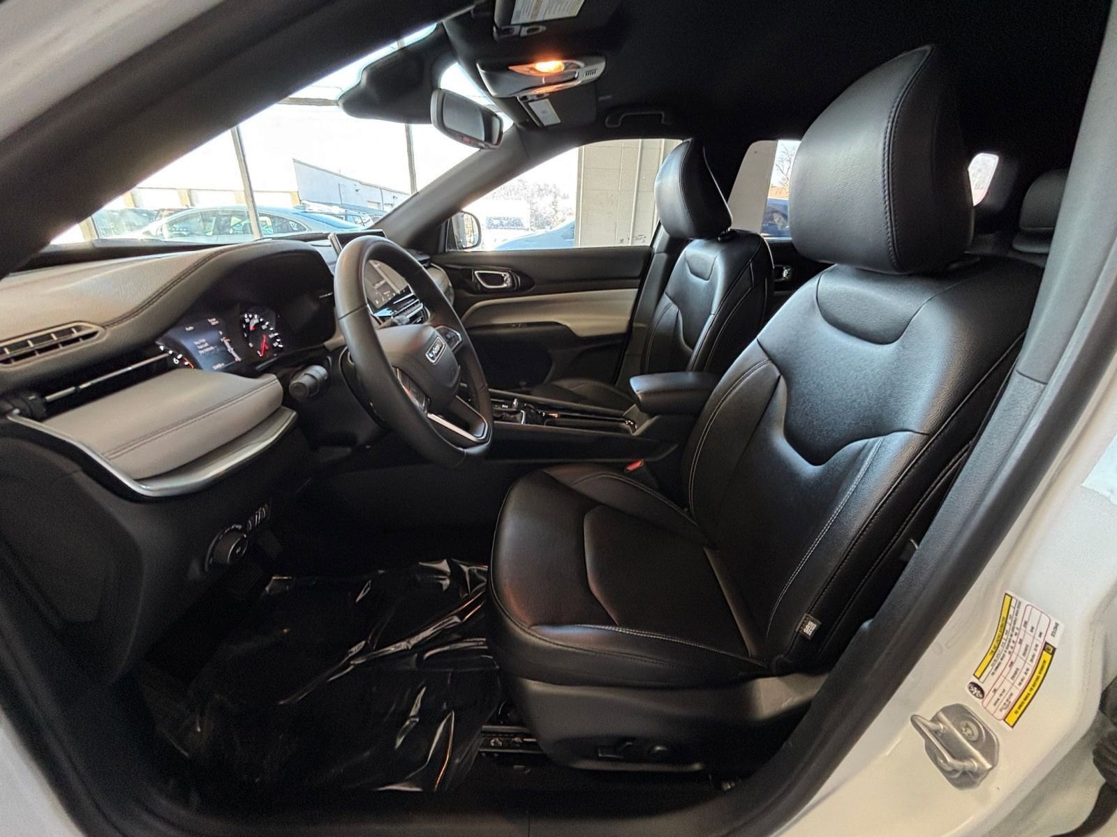 Thumbnail: 2025 Jeep Compass - 31