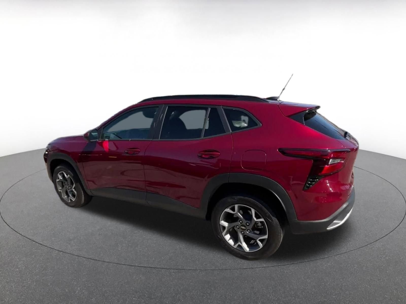 Thumbnail: 2025 Chevrolet Trax - 10