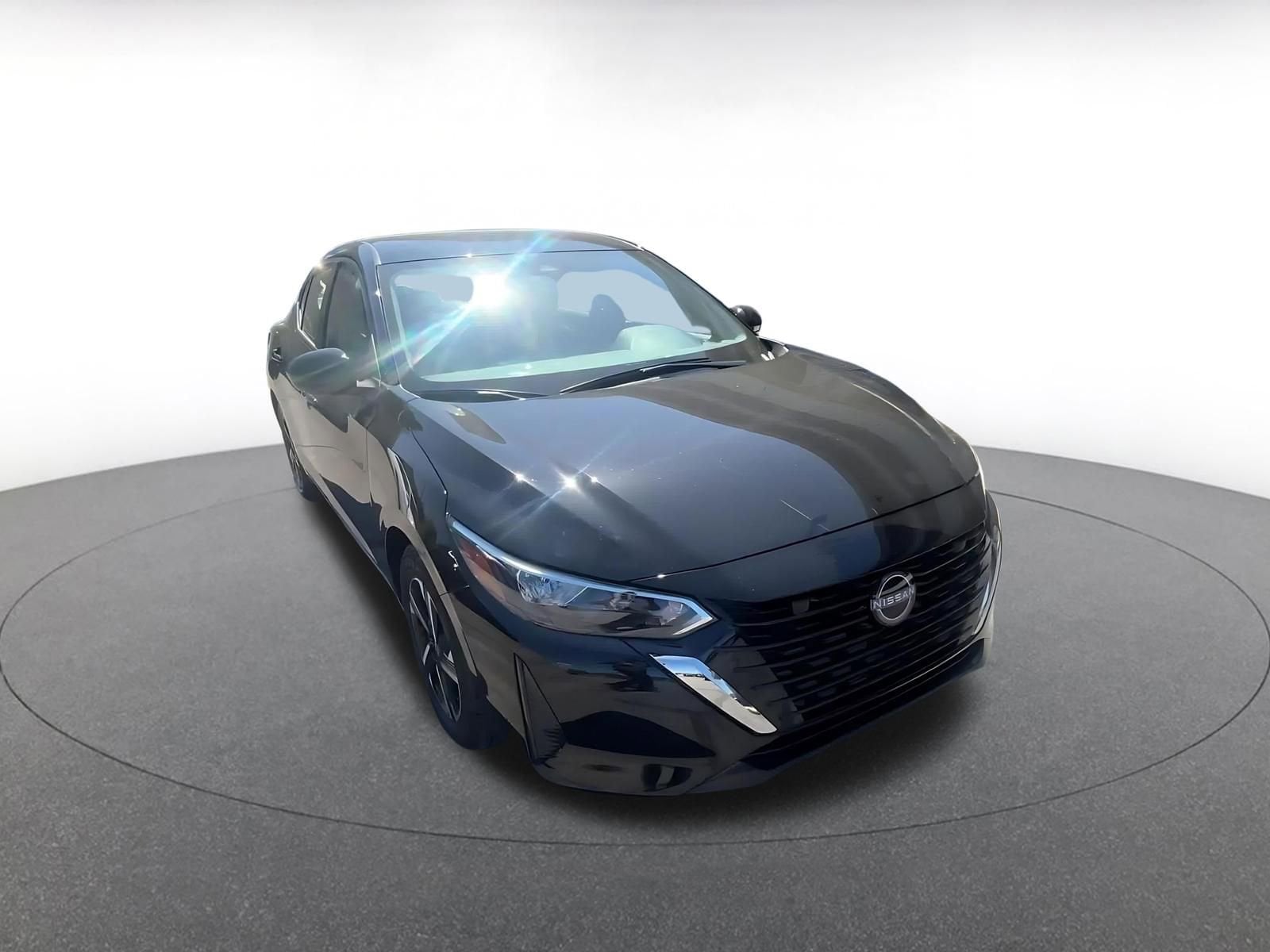 Thumbnail: 2025 Nissan Sentra - 3