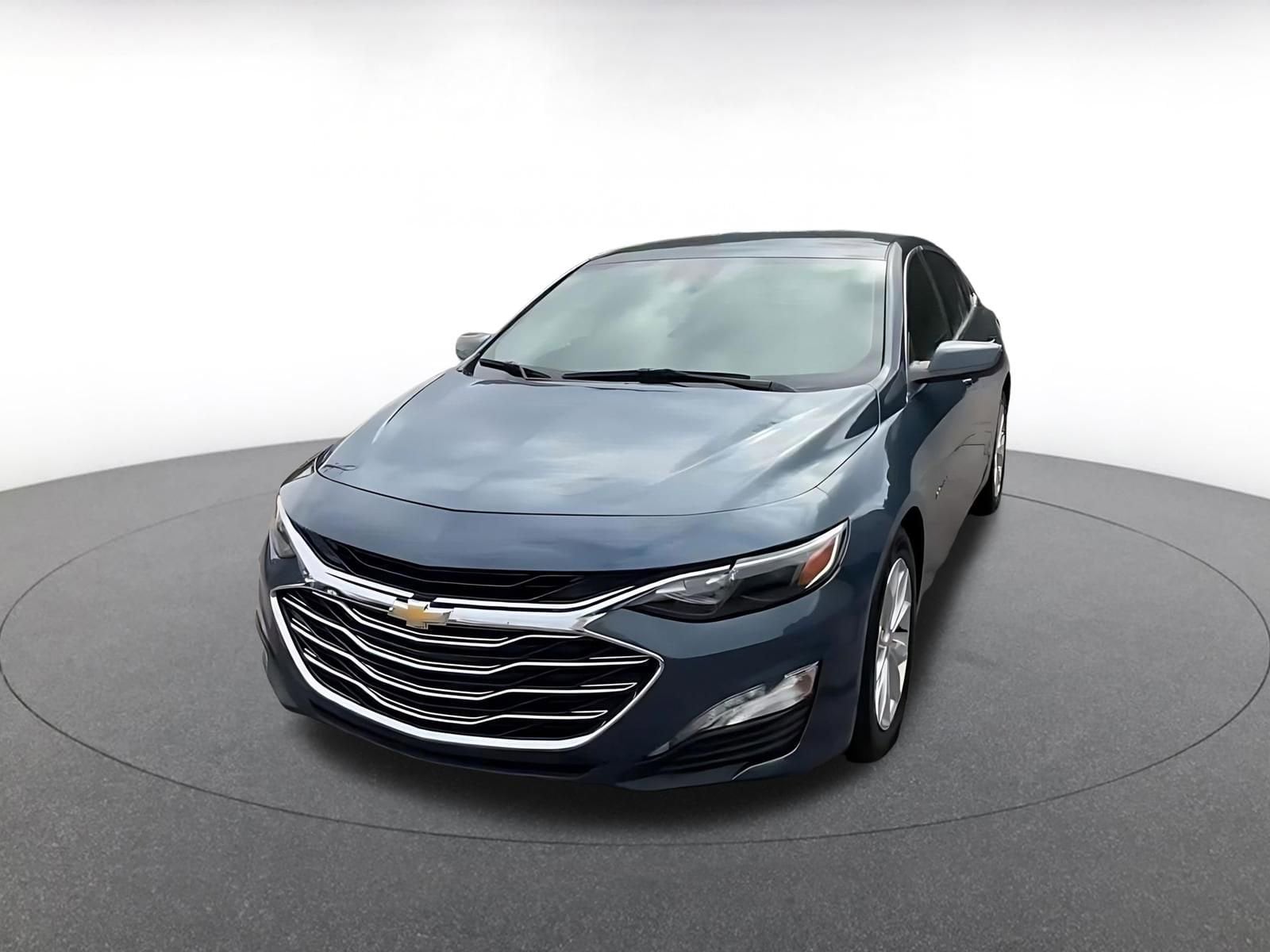 Thumbnail: 2024 Chevrolet Malibu - 6