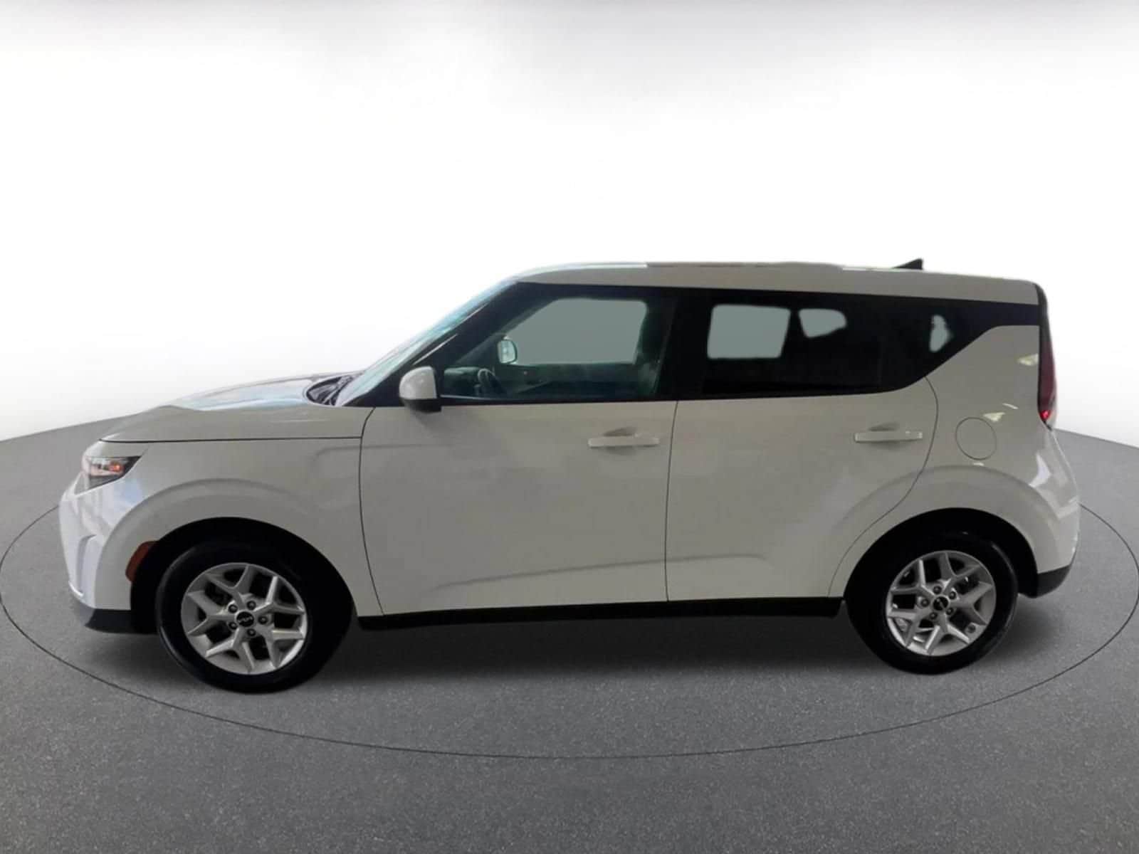 Thumbnail: 2025 Kia Soul - 8