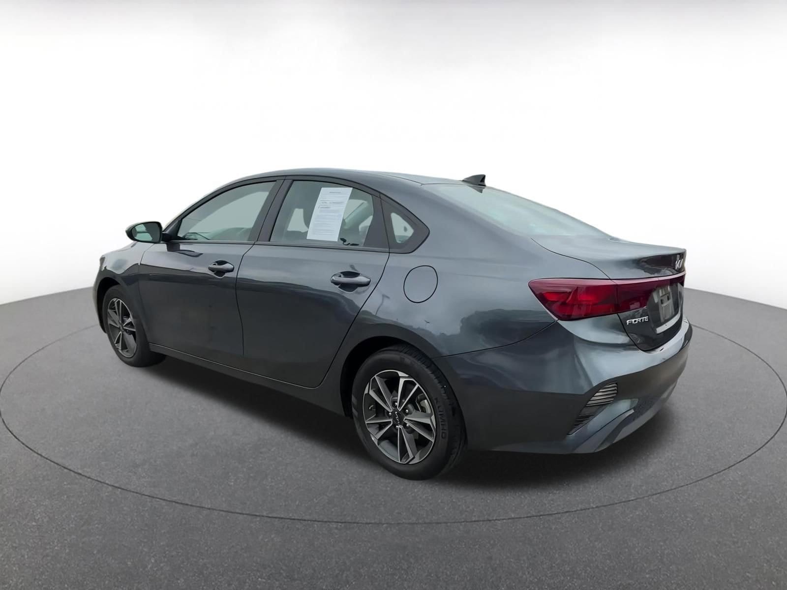 2024 Kia Forte LXS 10