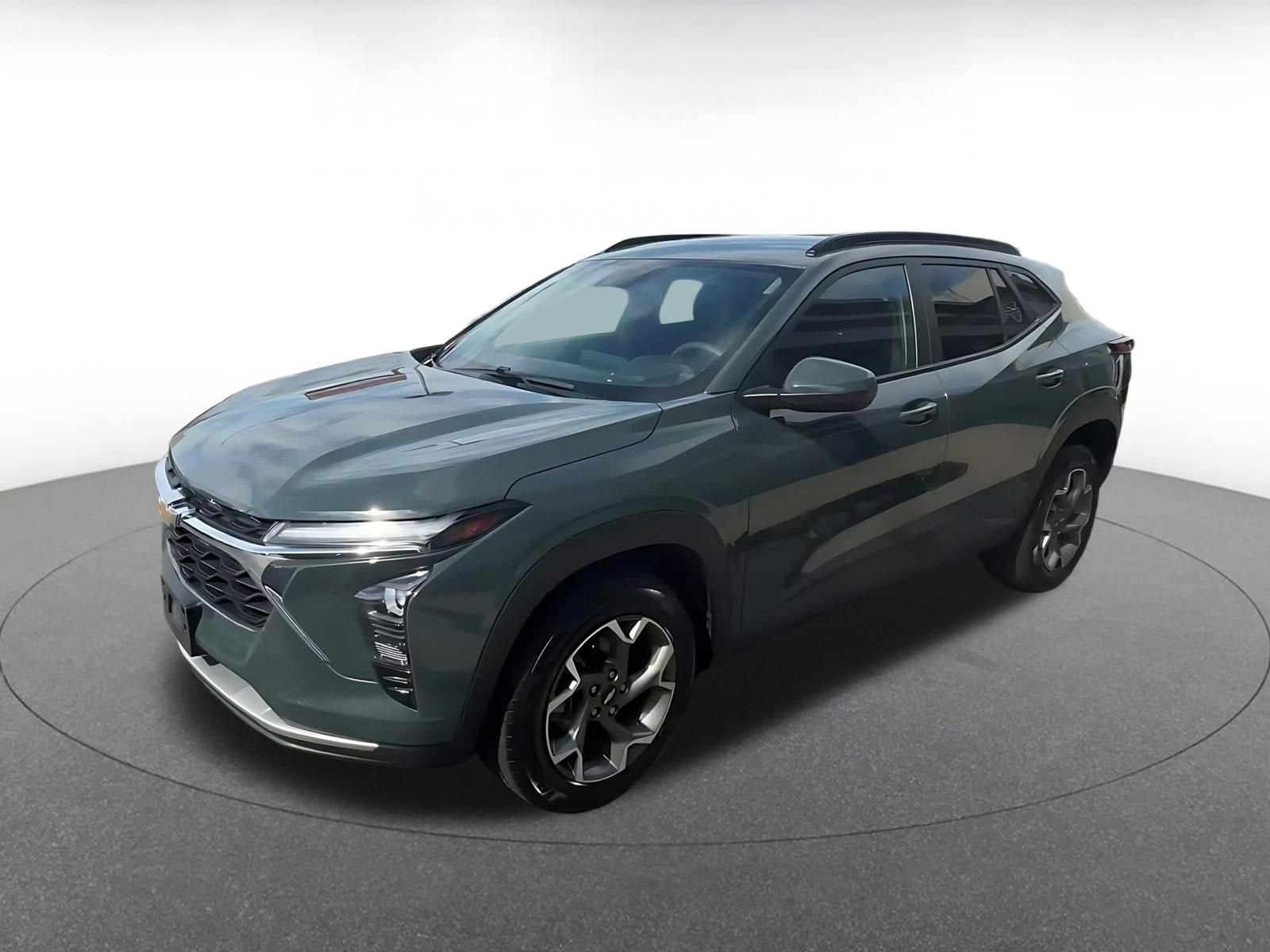 Thumbnail: 2025 Chevrolet Trax - 7
