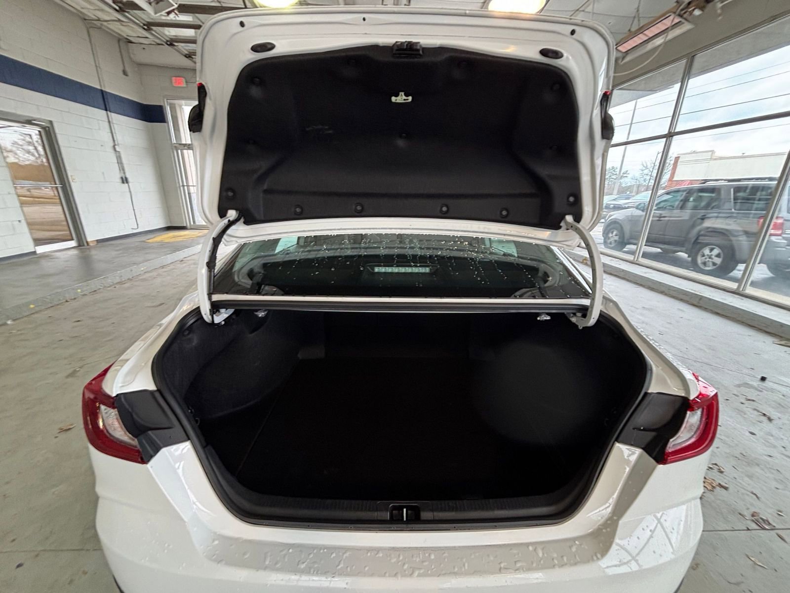 Thumbnail: 2025 Toyota Camry - 30