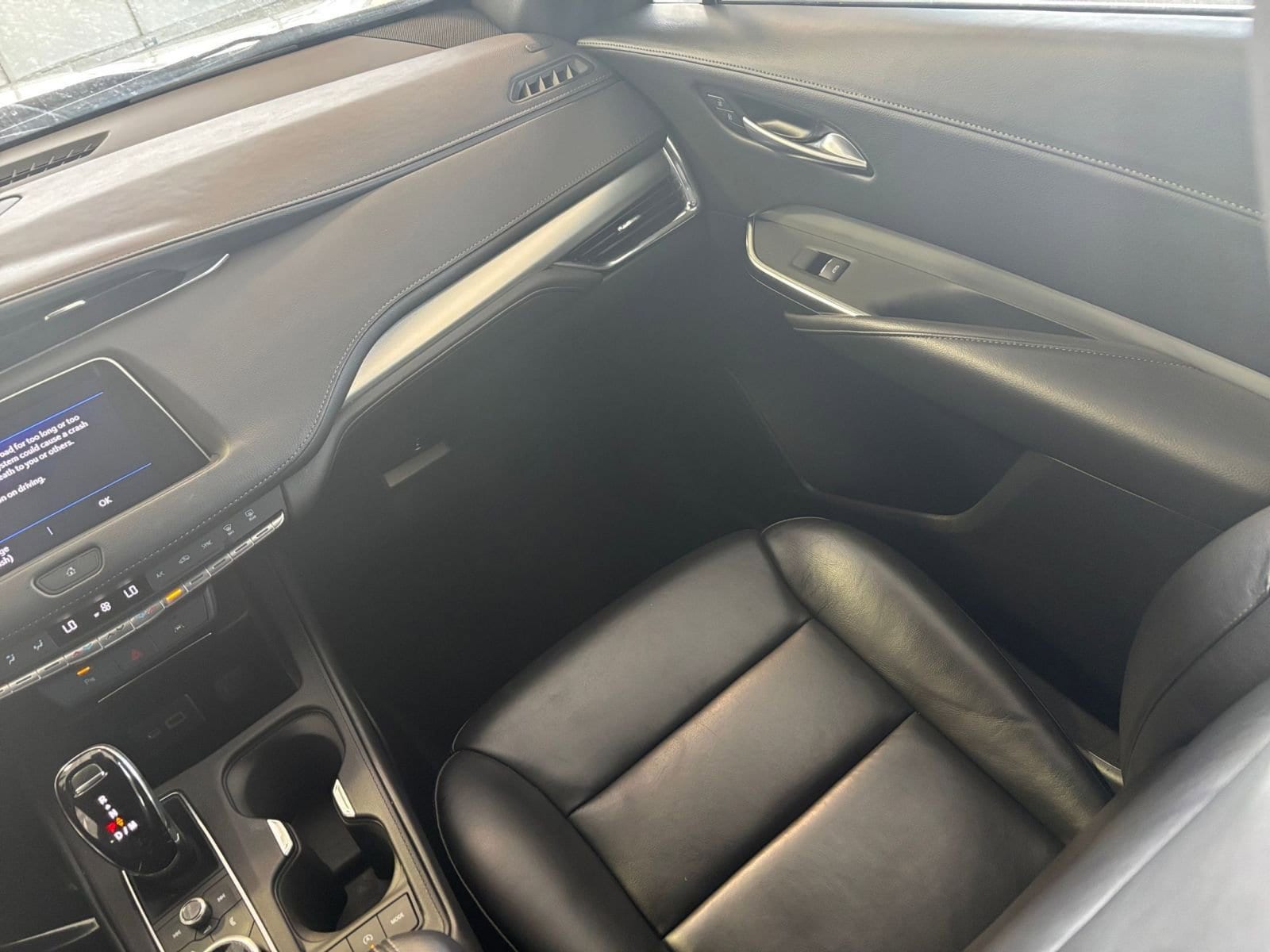 Thumbnail: 2023 Cadillac XT4 - 35