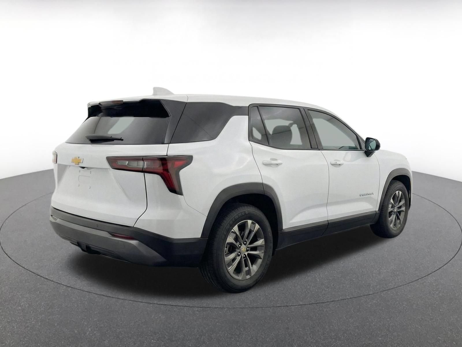 Thumbnail: 2025 Chevrolet Equinox - 10