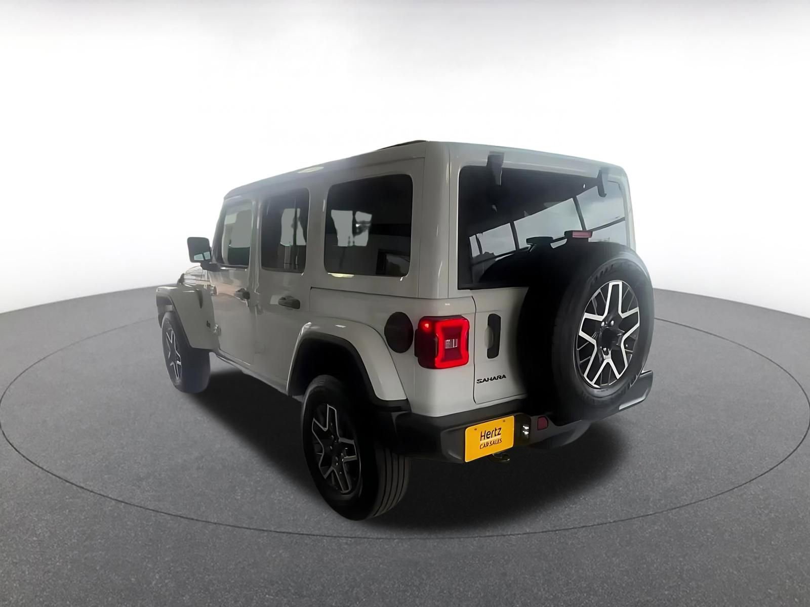 Thumbnail: 2025 Jeep Wrangler - 10