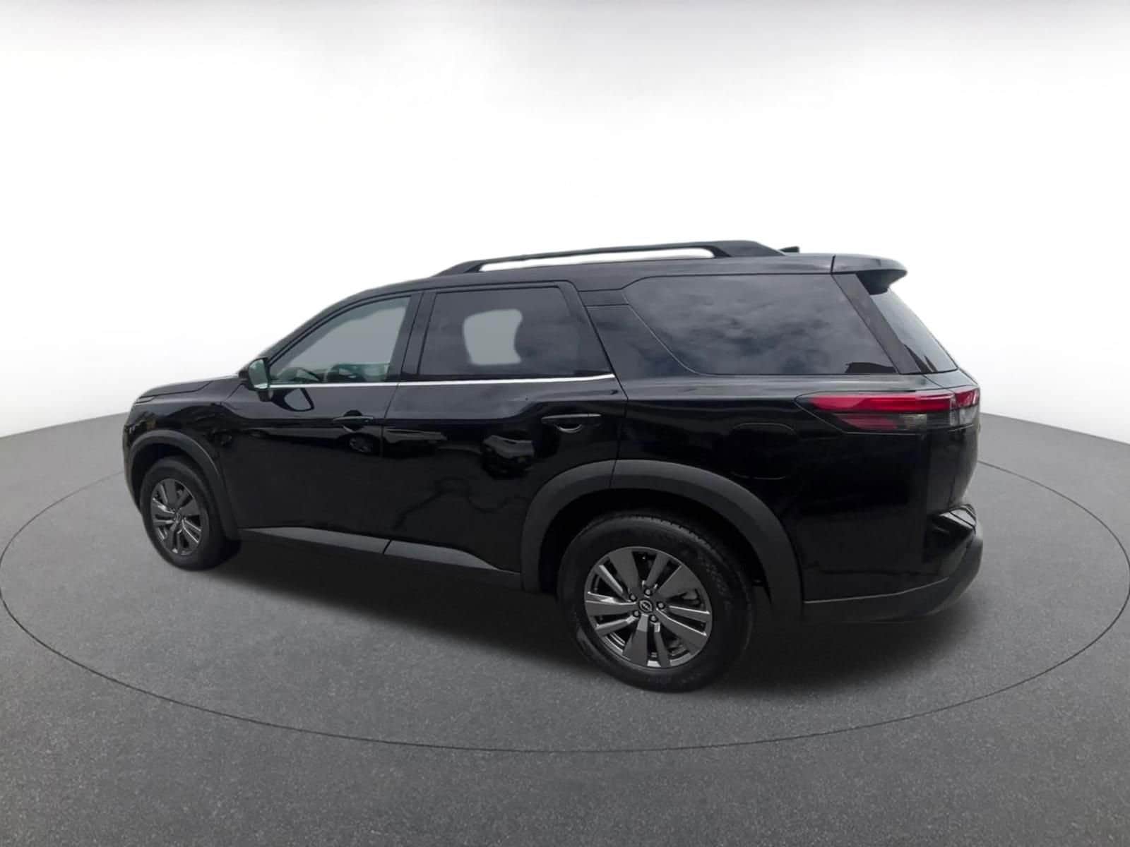 Thumbnail: 2025 Nissan Pathfinder - 10
