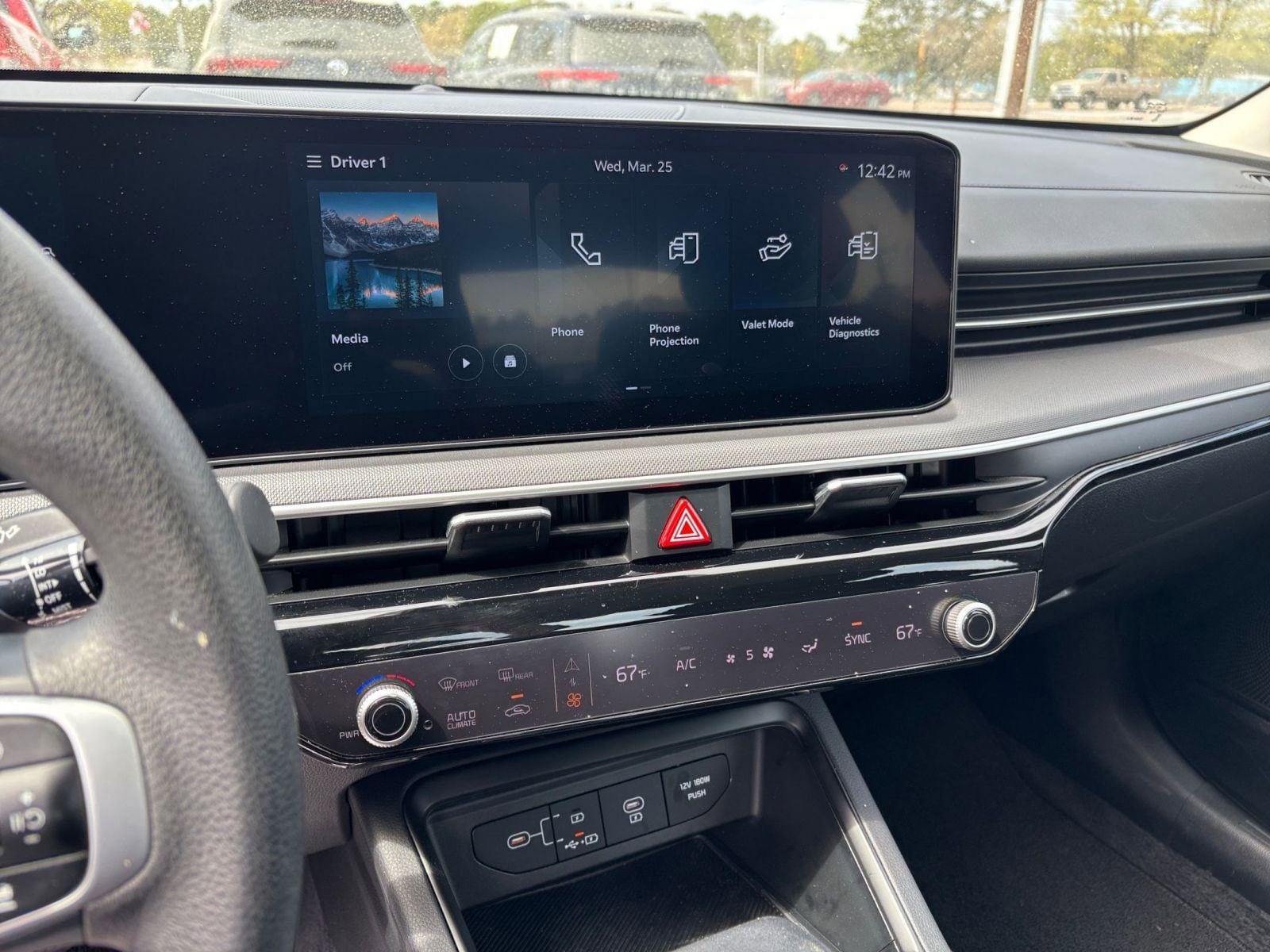 Thumbnail: 2025 Kia K5 - 26