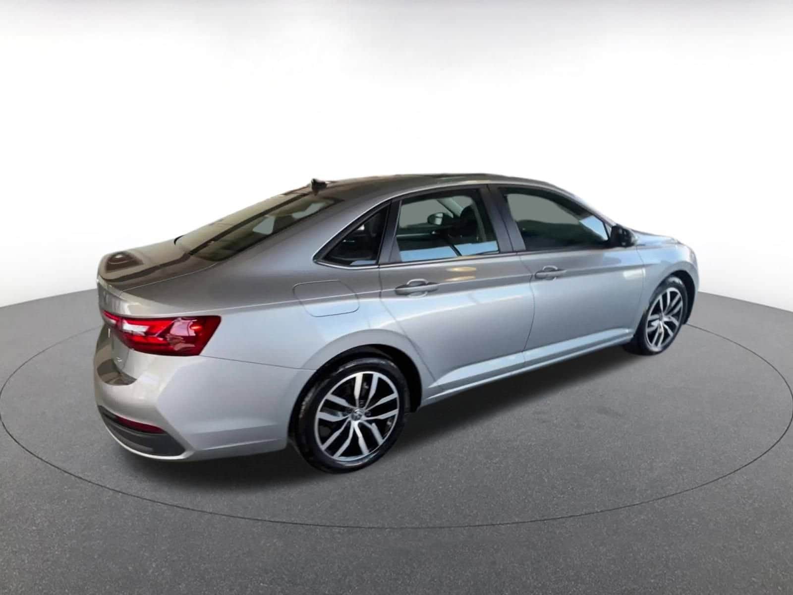 Thumbnail: 2025 Volkswagen Jetta - 15