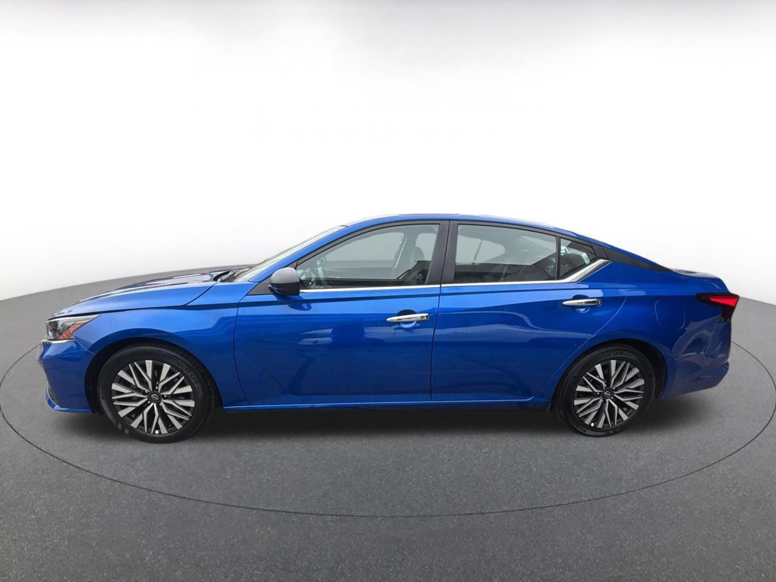 Thumbnail: 2025 Nissan Altima - 11