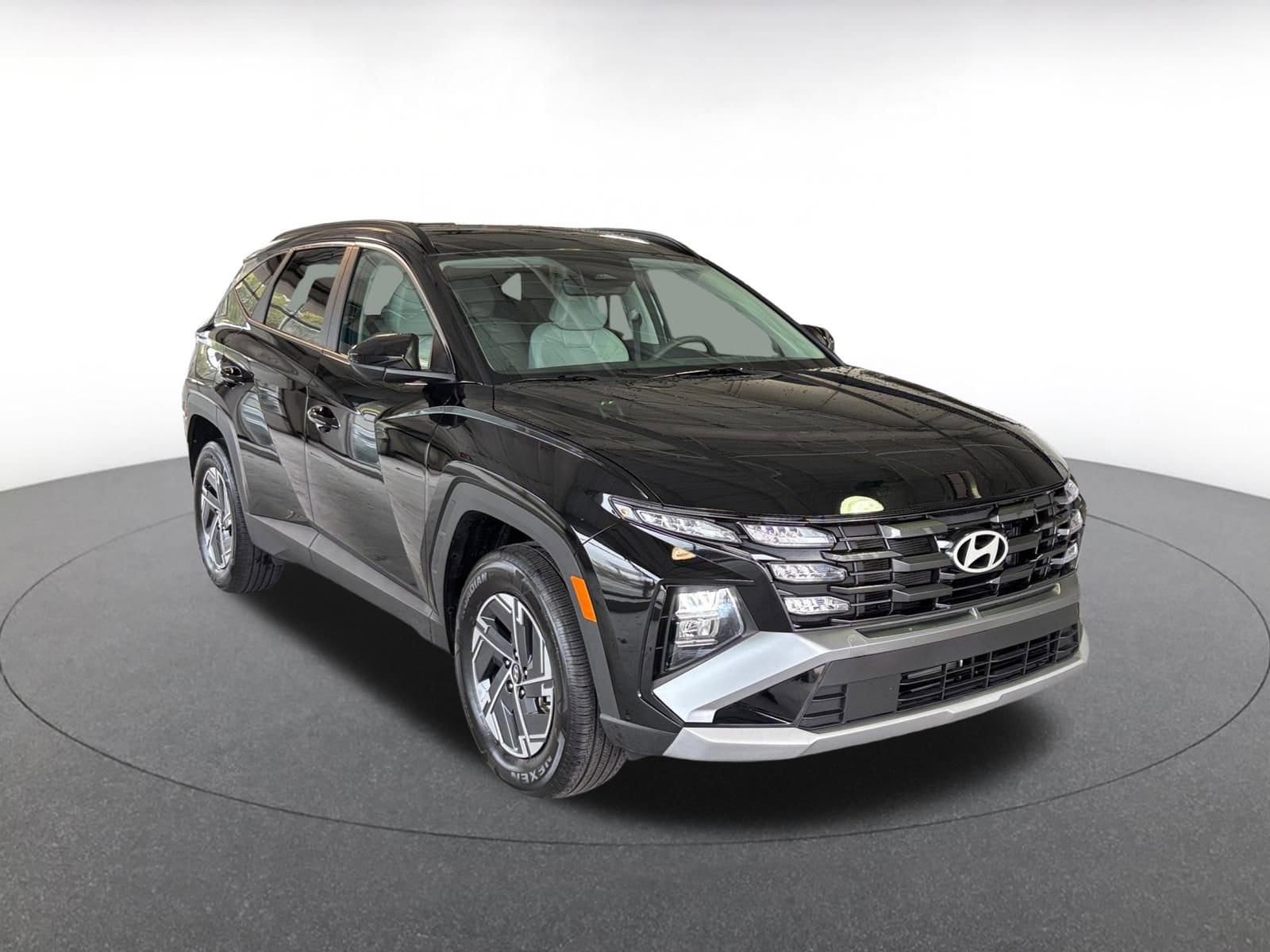 Thumbnail: 2025 Hyundai Tucson - 1