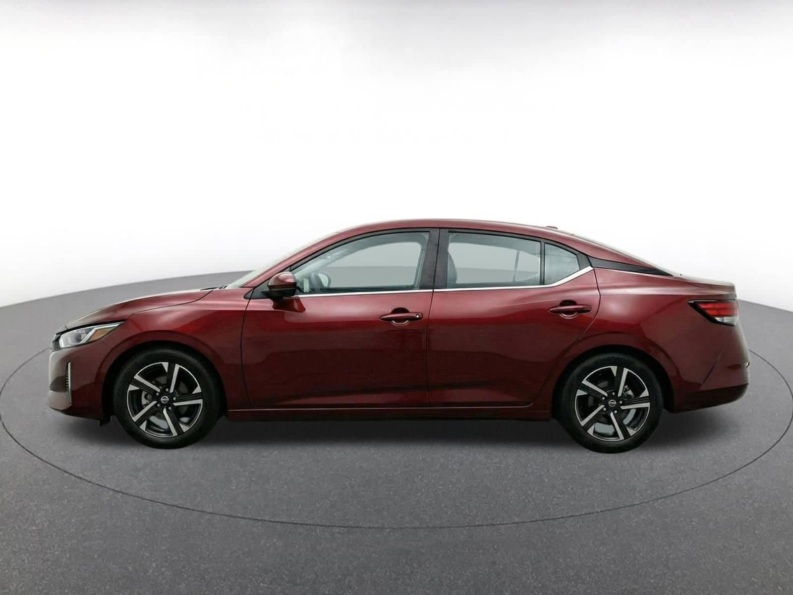 Thumbnail: 2025 Nissan Sentra - 5