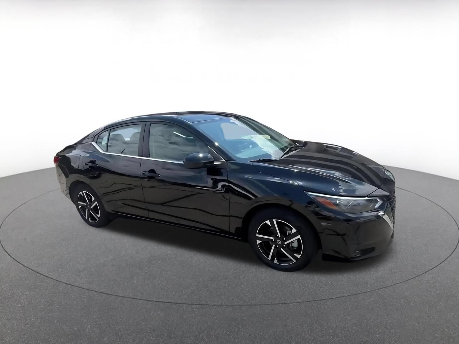 Thumbnail: 2025 Nissan Sentra - 2