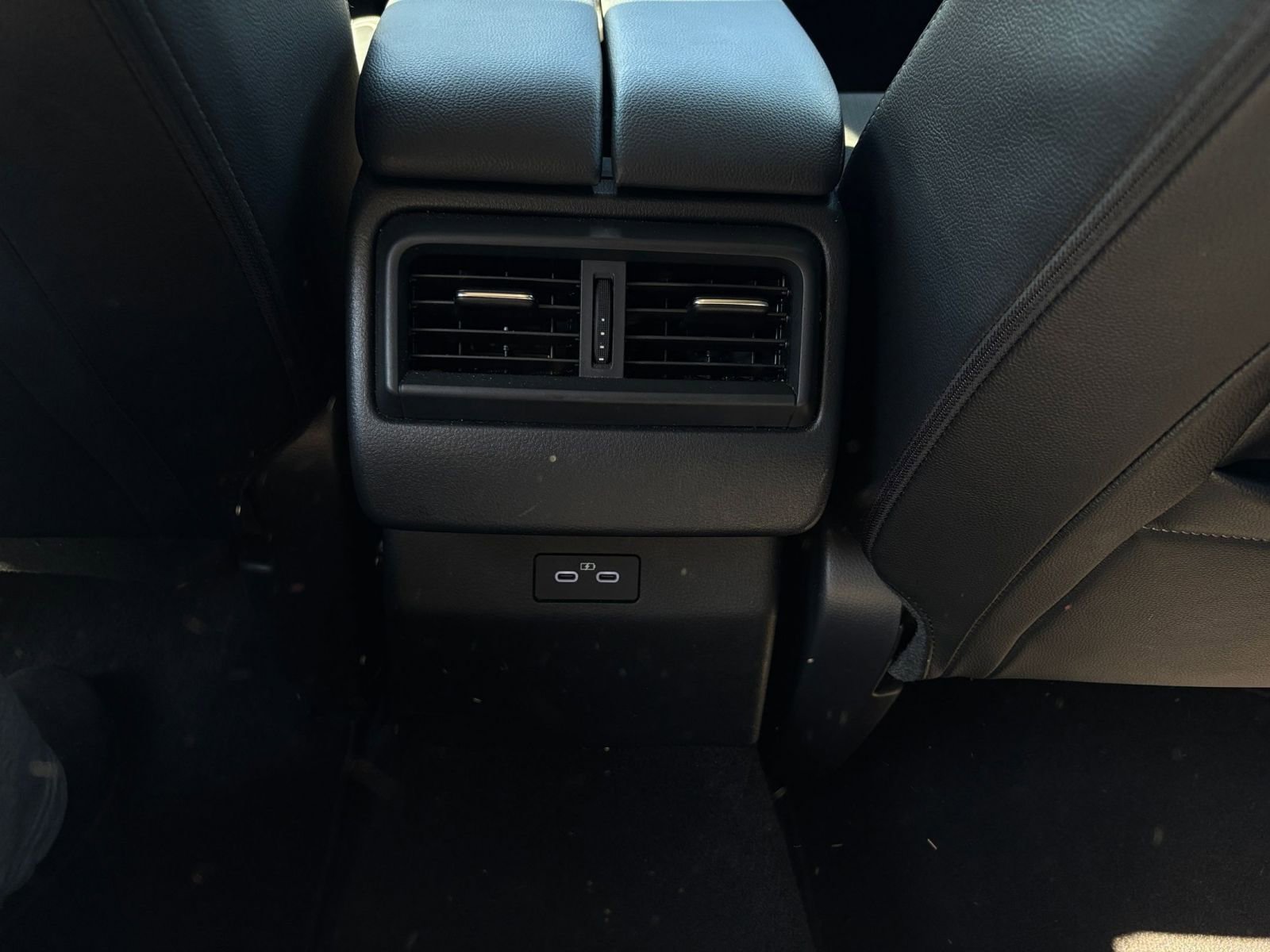 Thumbnail: 2025 Mazda CX-50 - 25