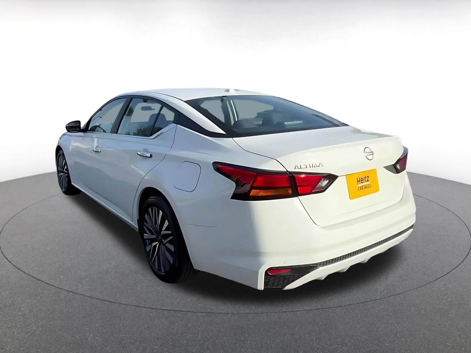 Thumbnail: 2025 Nissan Altima - 11