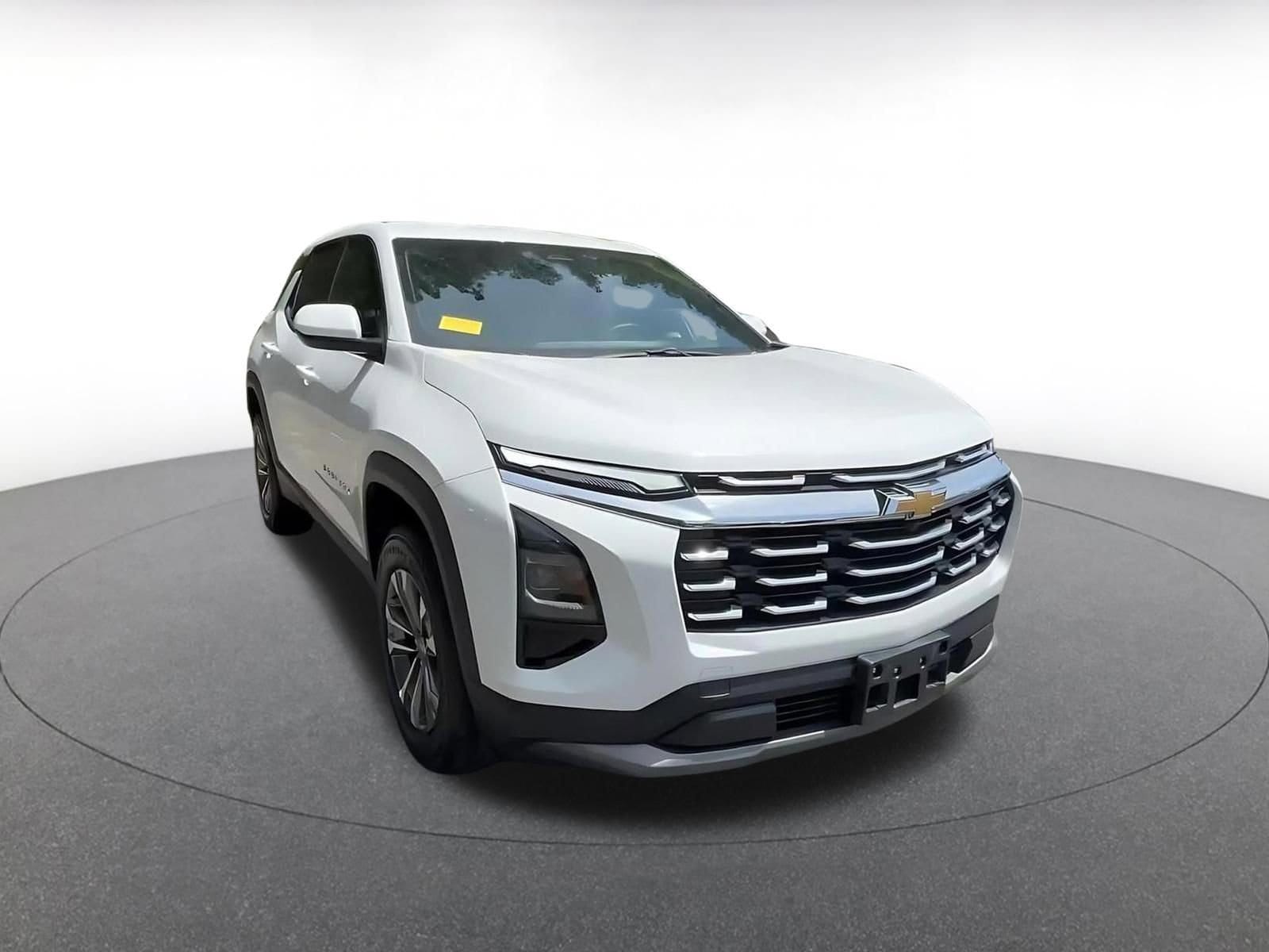 Thumbnail: 2025 Chevrolet Equinox - 3