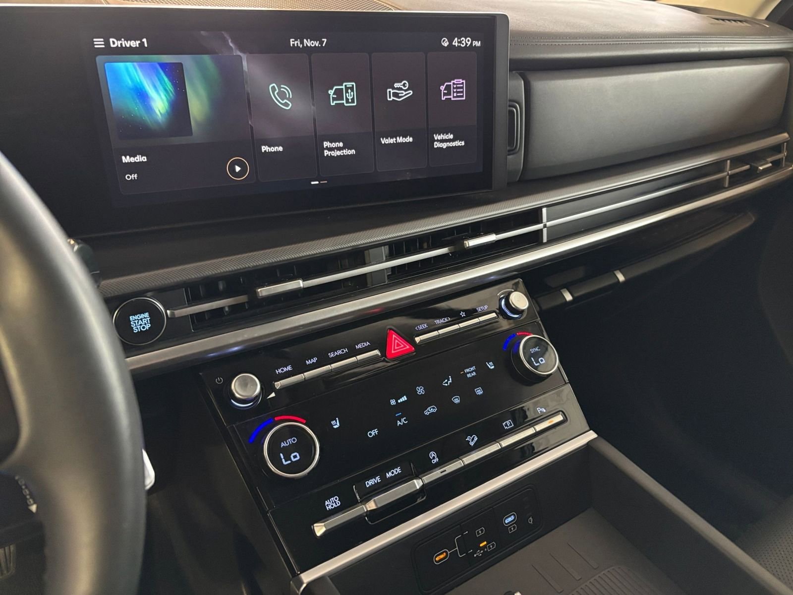 Thumbnail: 2025 Hyundai Santa Fe - 23