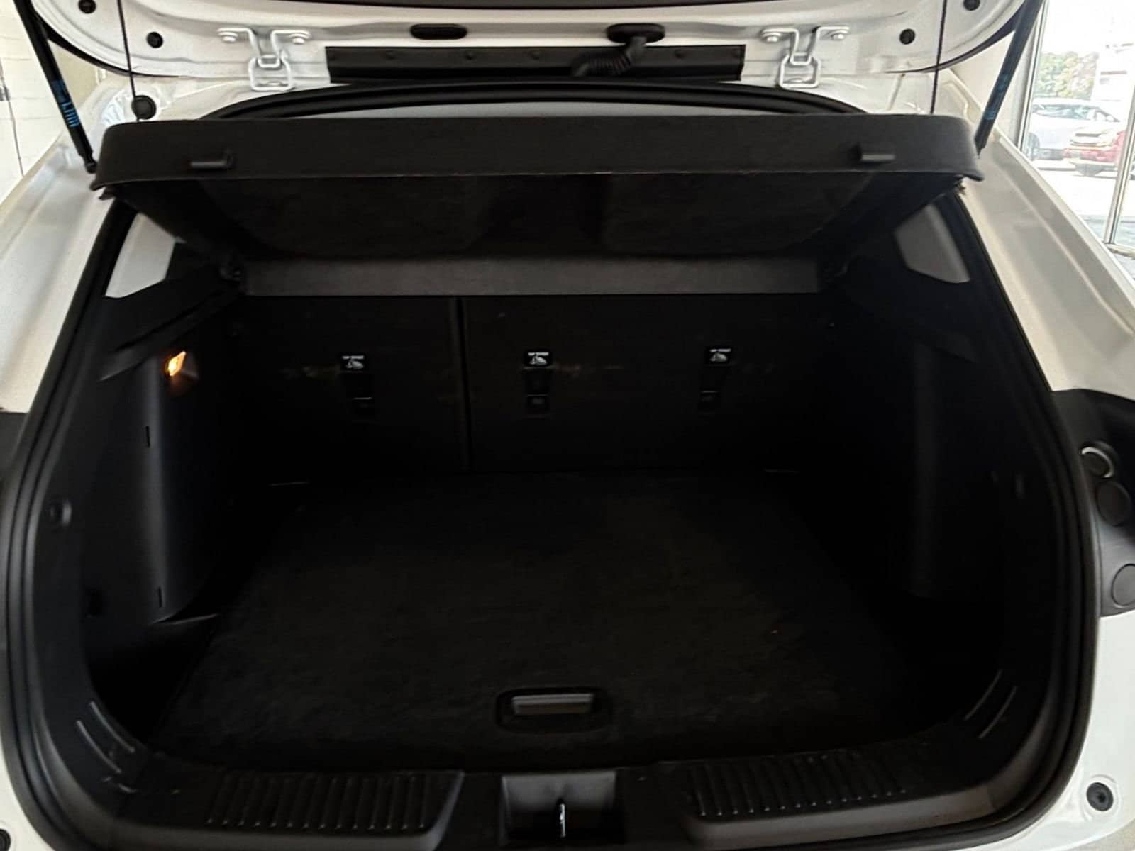 Thumbnail: 2025 Chevrolet Trax - 31