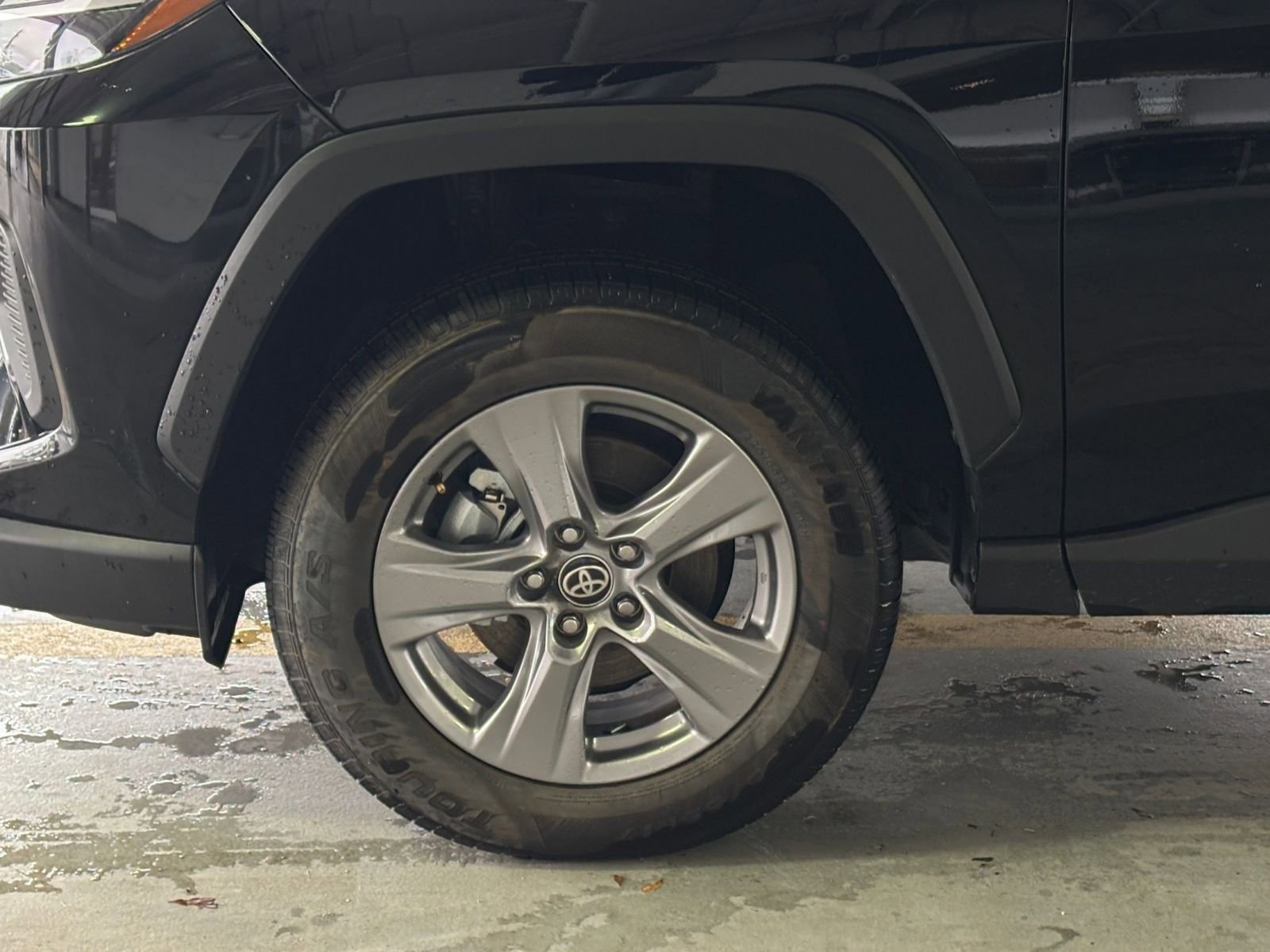 Thumbnail: 2025 Toyota RAV4 - 29