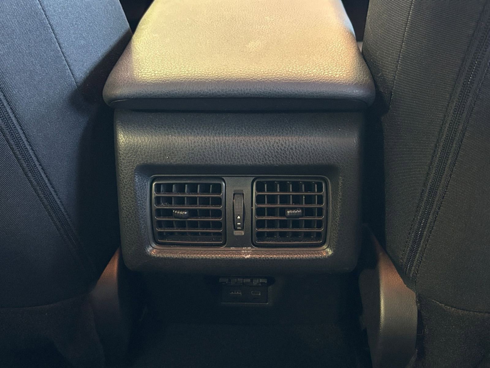 Thumbnail: 2025 Toyota Camry - 23