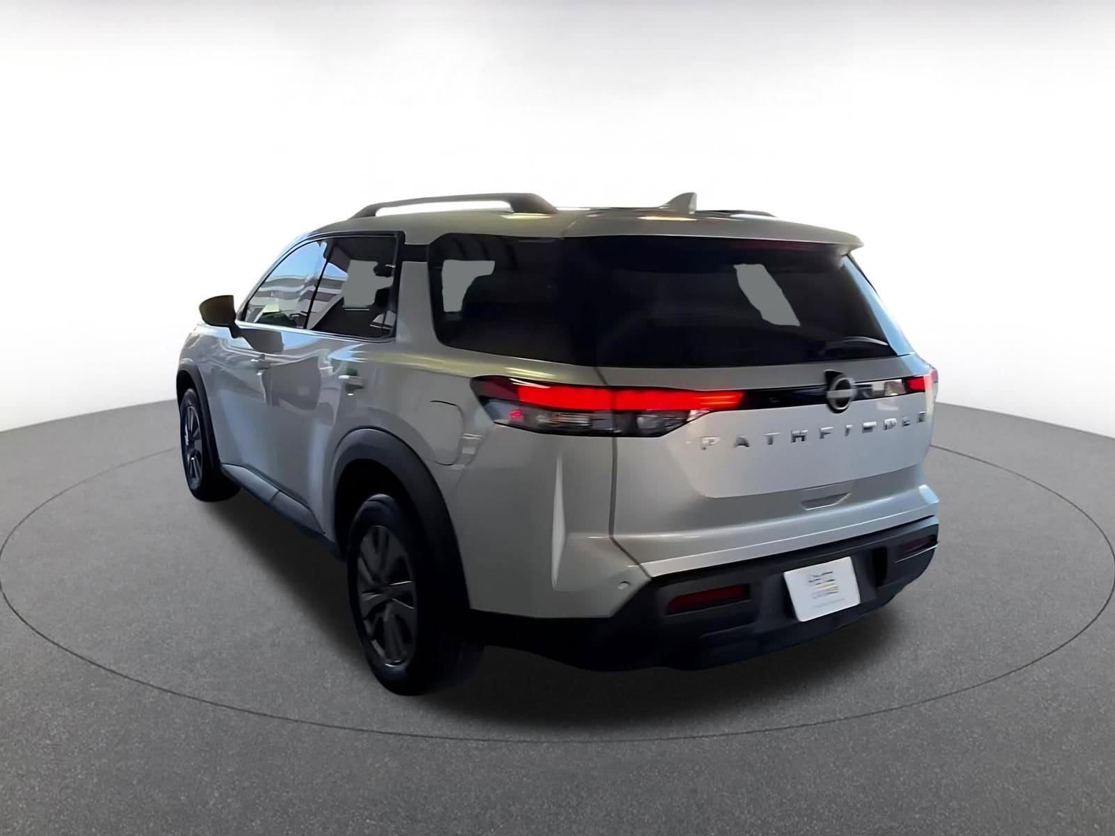 Thumbnail: 2025 Nissan Pathfinder - 11