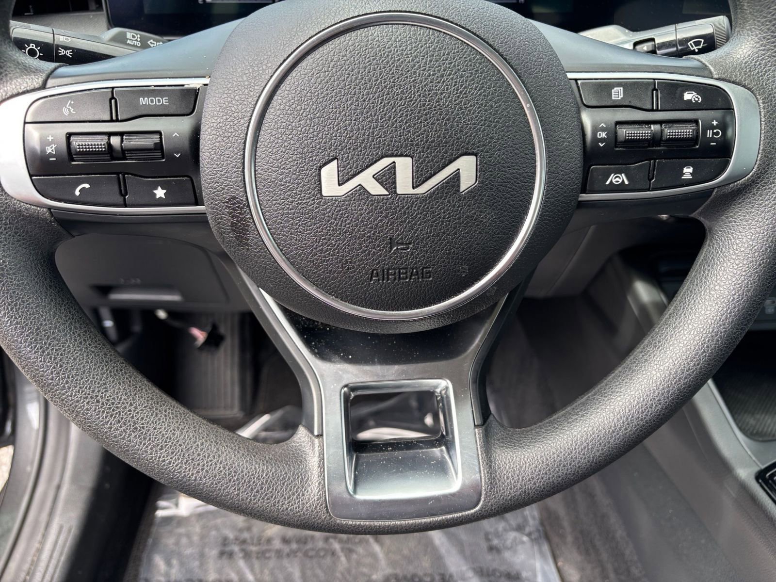 Thumbnail: 2025 Kia K5 - 33