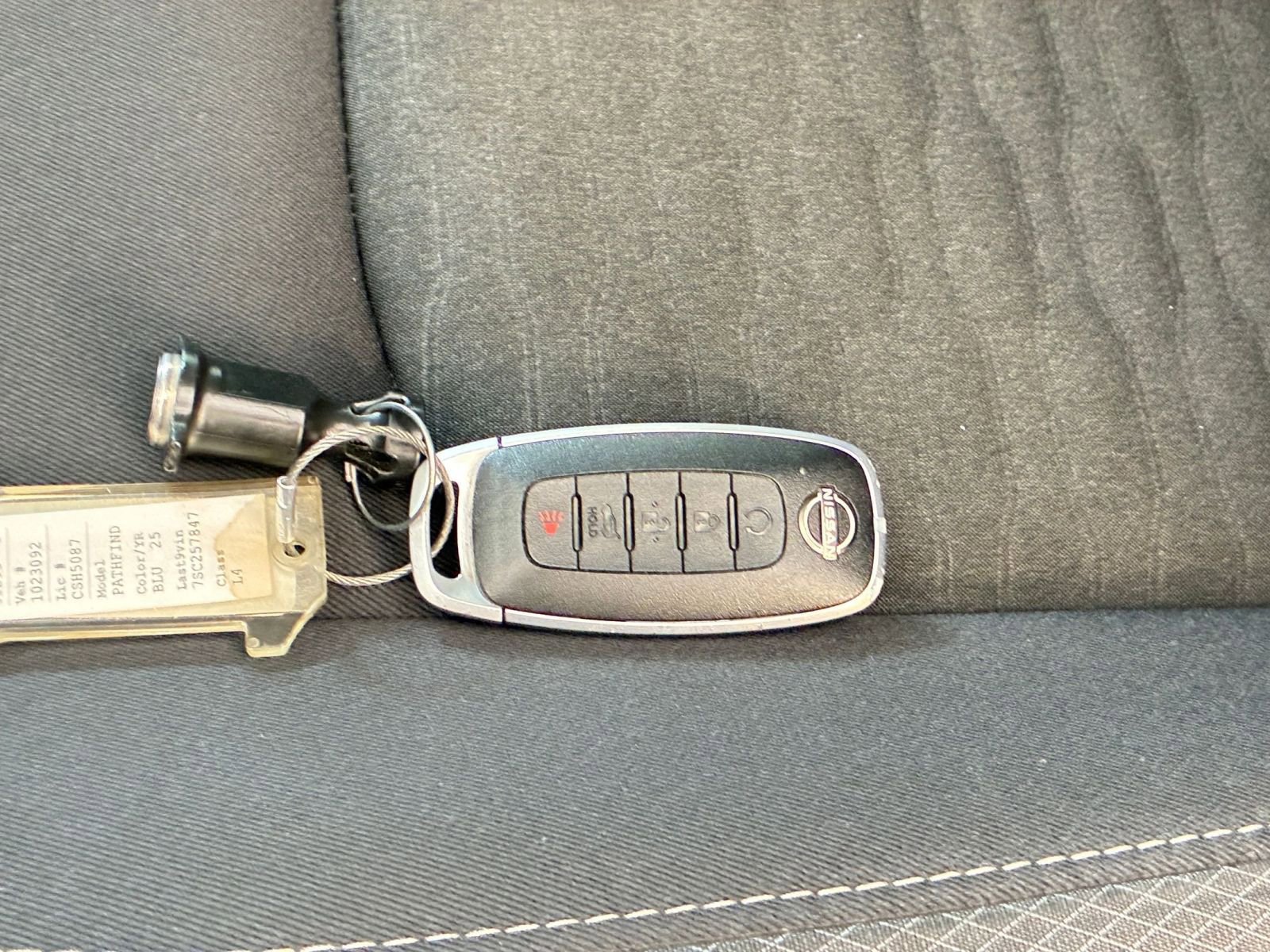 Thumbnail: 2025 Nissan Pathfinder - 27