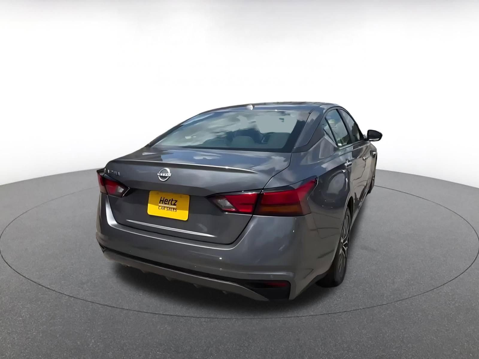 Thumbnail: 2025 Nissan Altima - 12