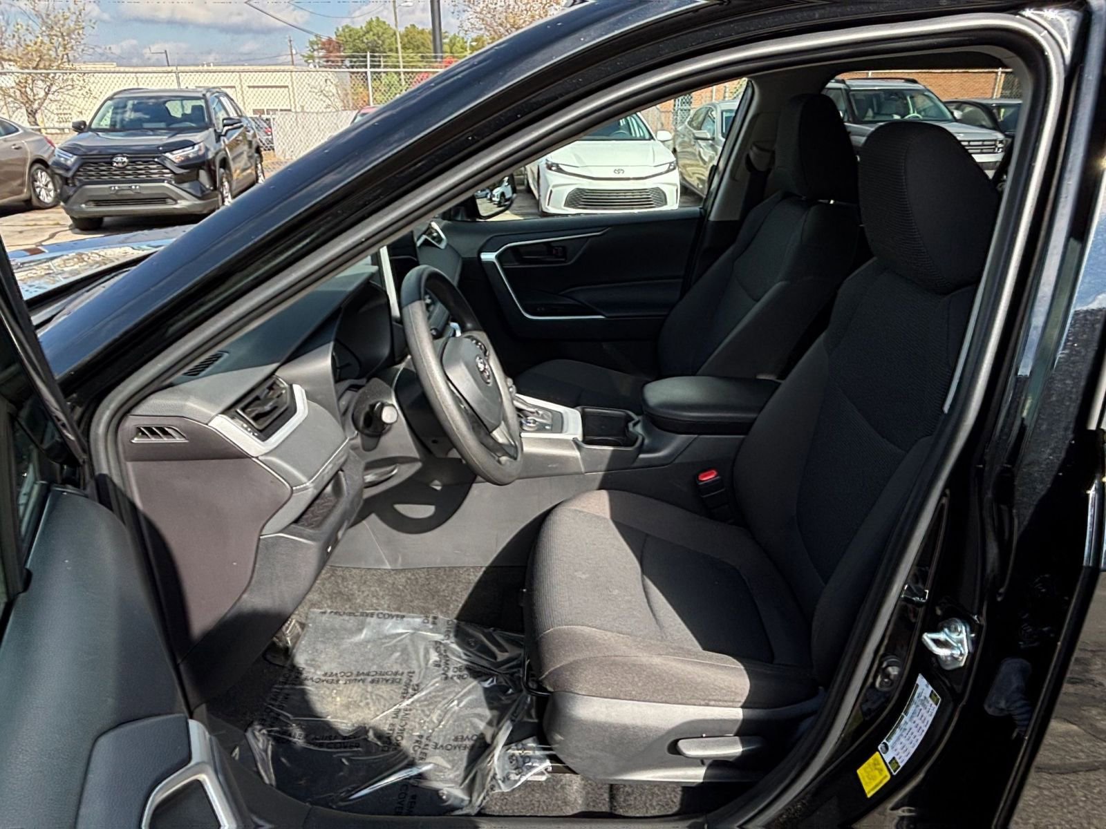 Thumbnail: 2025 Toyota RAV4 - 26