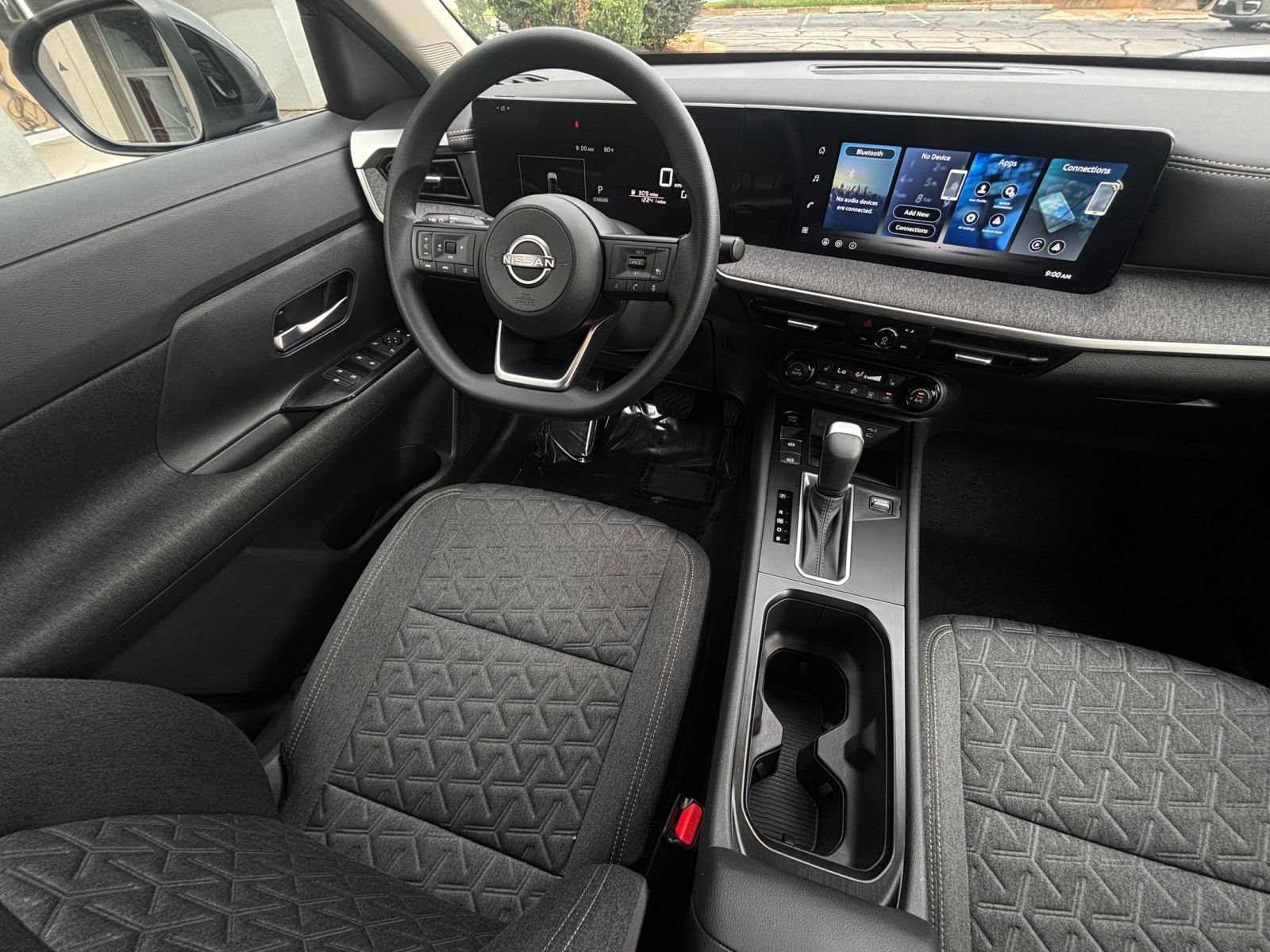 Thumbnail: 2026 Nissan Kicks - 32