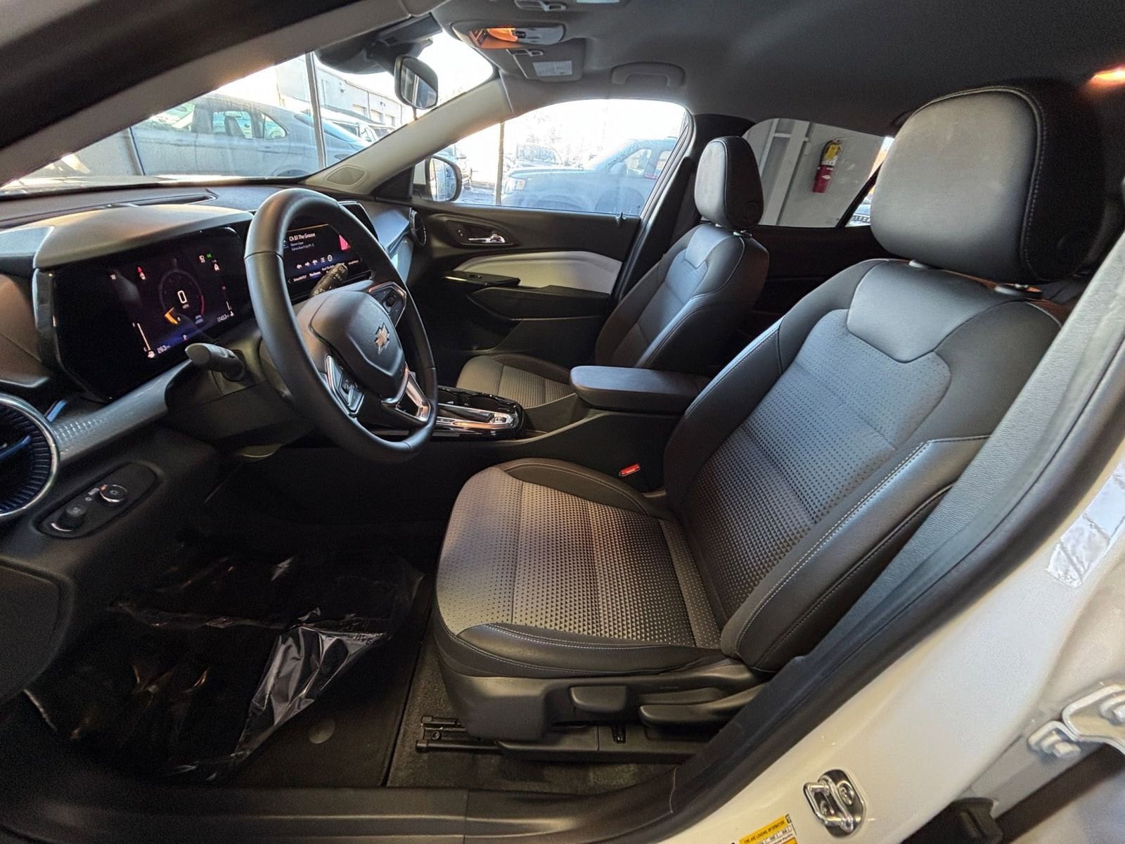 Thumbnail: 2025 Chevrolet Trax - 26