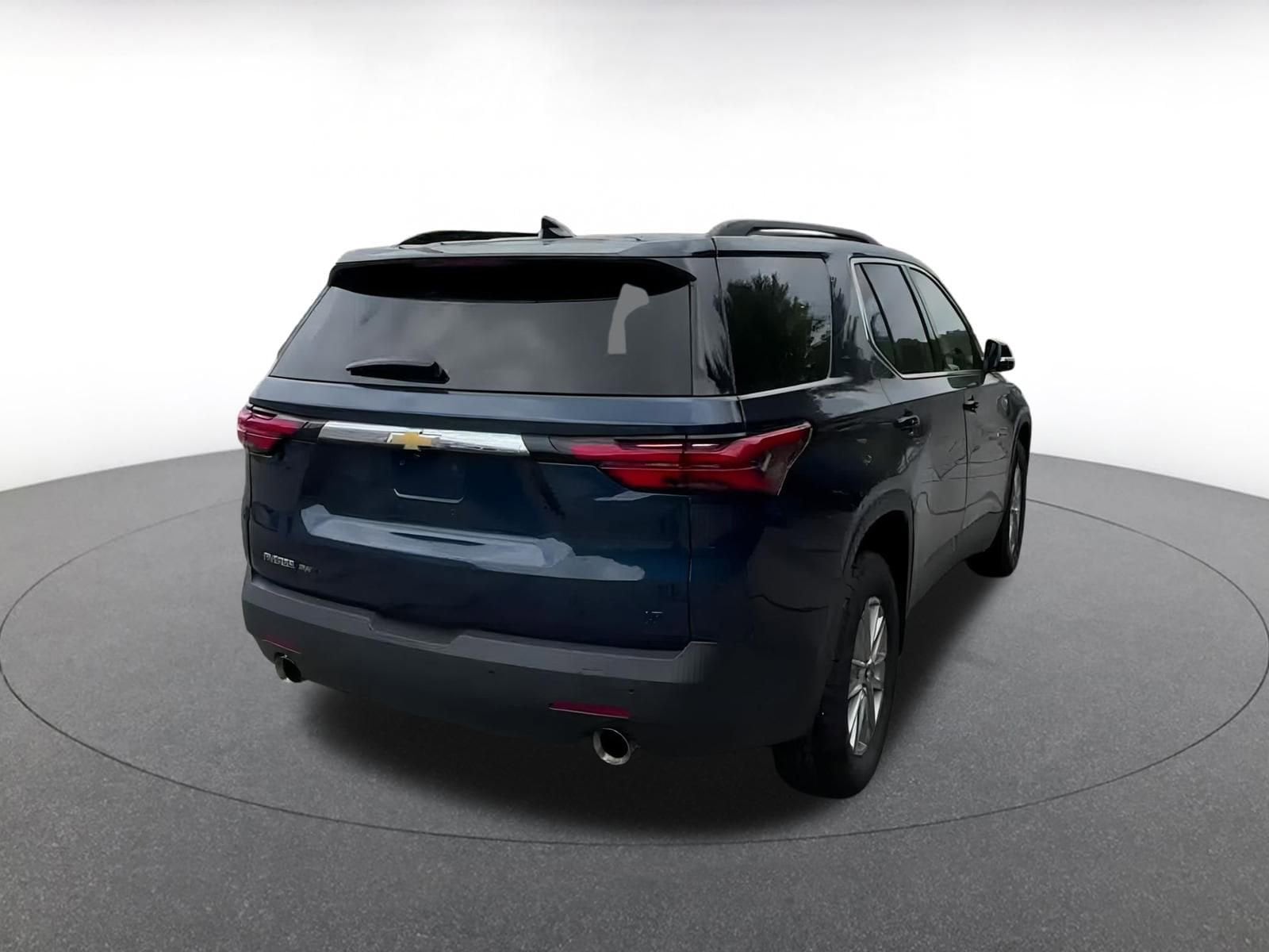 Thumbnail: 2023 Chevrolet Traverse - 13