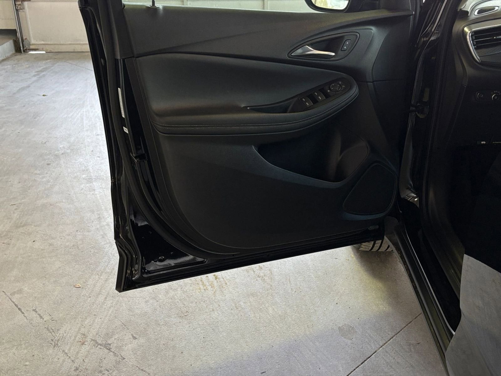 Thumbnail: 2025 Chevrolet Trax - 20