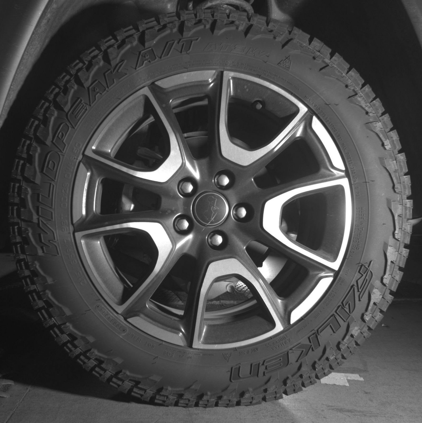 Thumbnail: 2025 Jeep Compass - 17