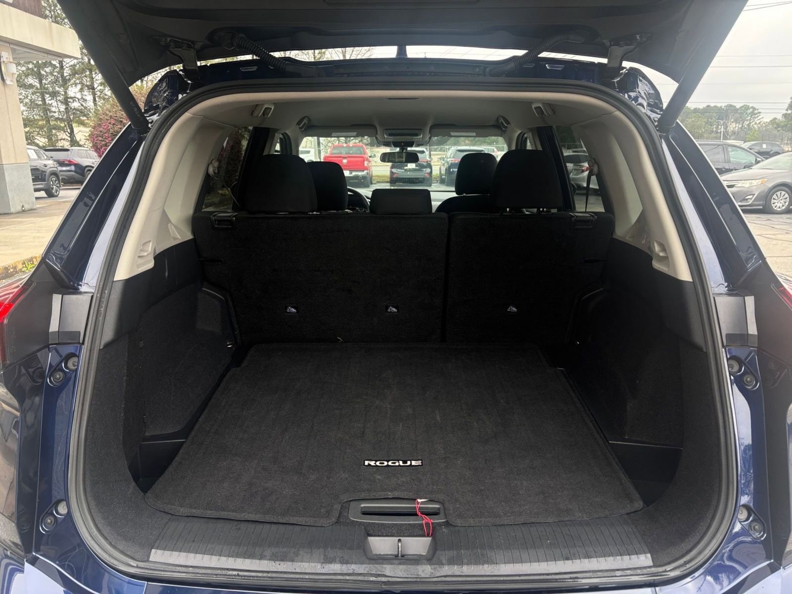 Thumbnail: 2025 Nissan Rogue - 33