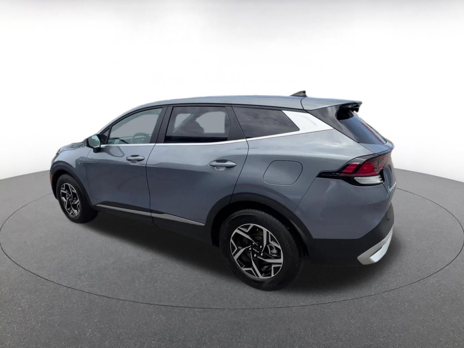 Thumbnail: 2025 Kia Sportage - 10
