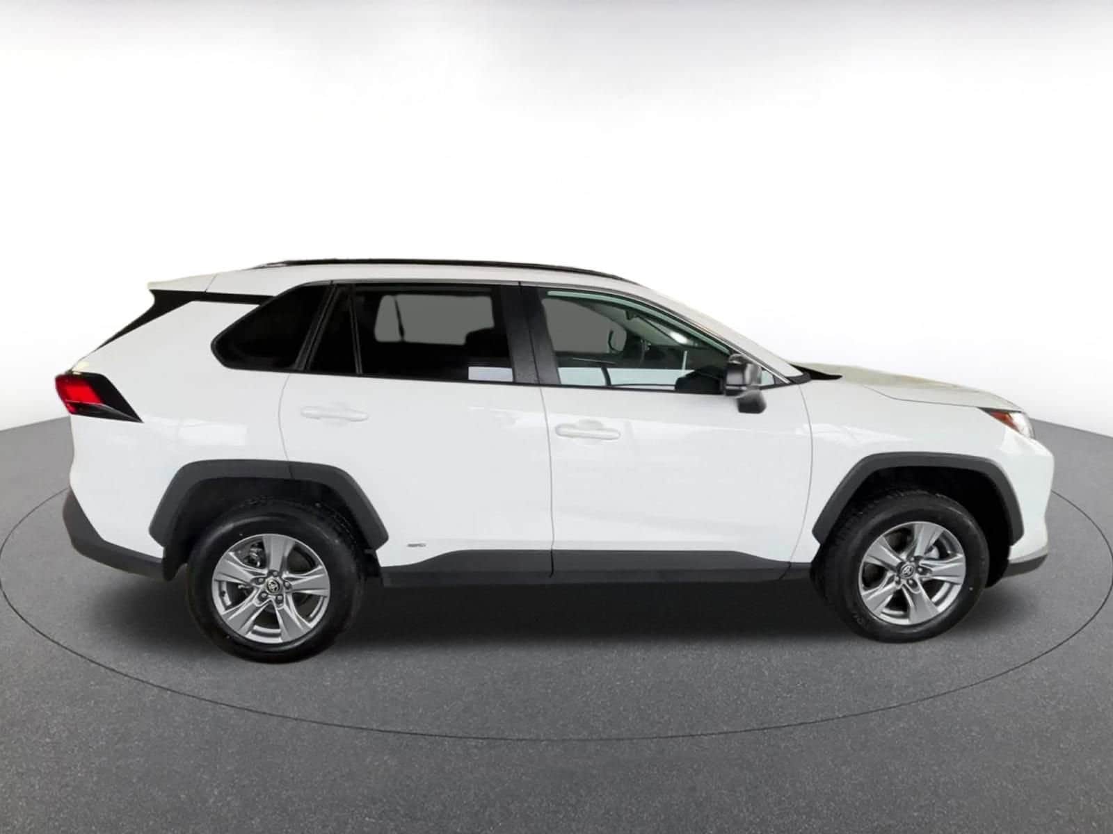 Thumbnail: 2025 Toyota RAV4 - 21