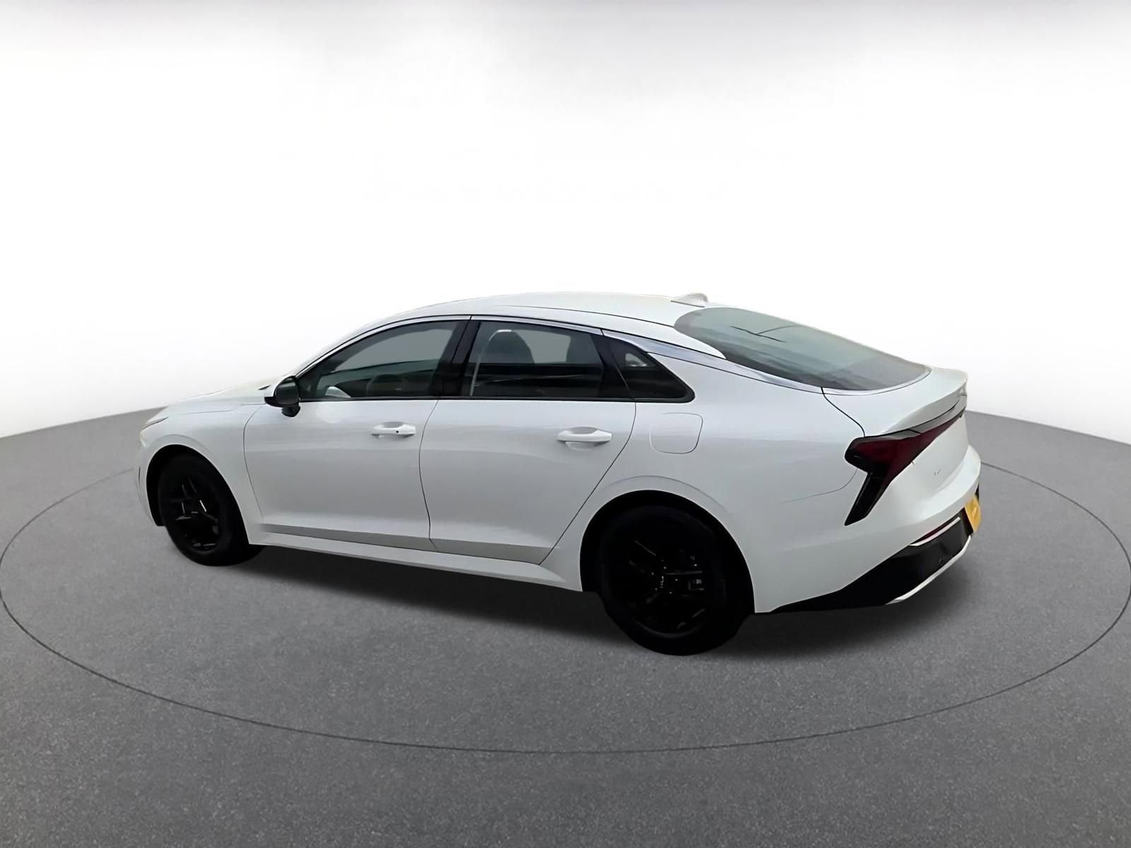 Thumbnail: 2025 Kia K5 - 13