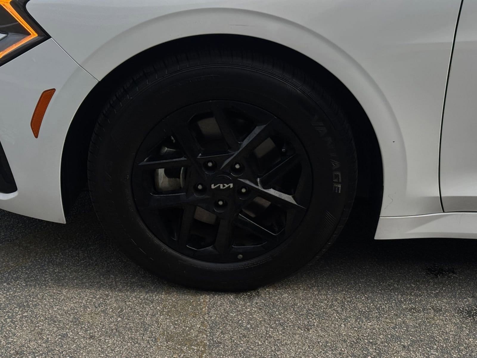 Thumbnail: 2025 Kia K5 - 32