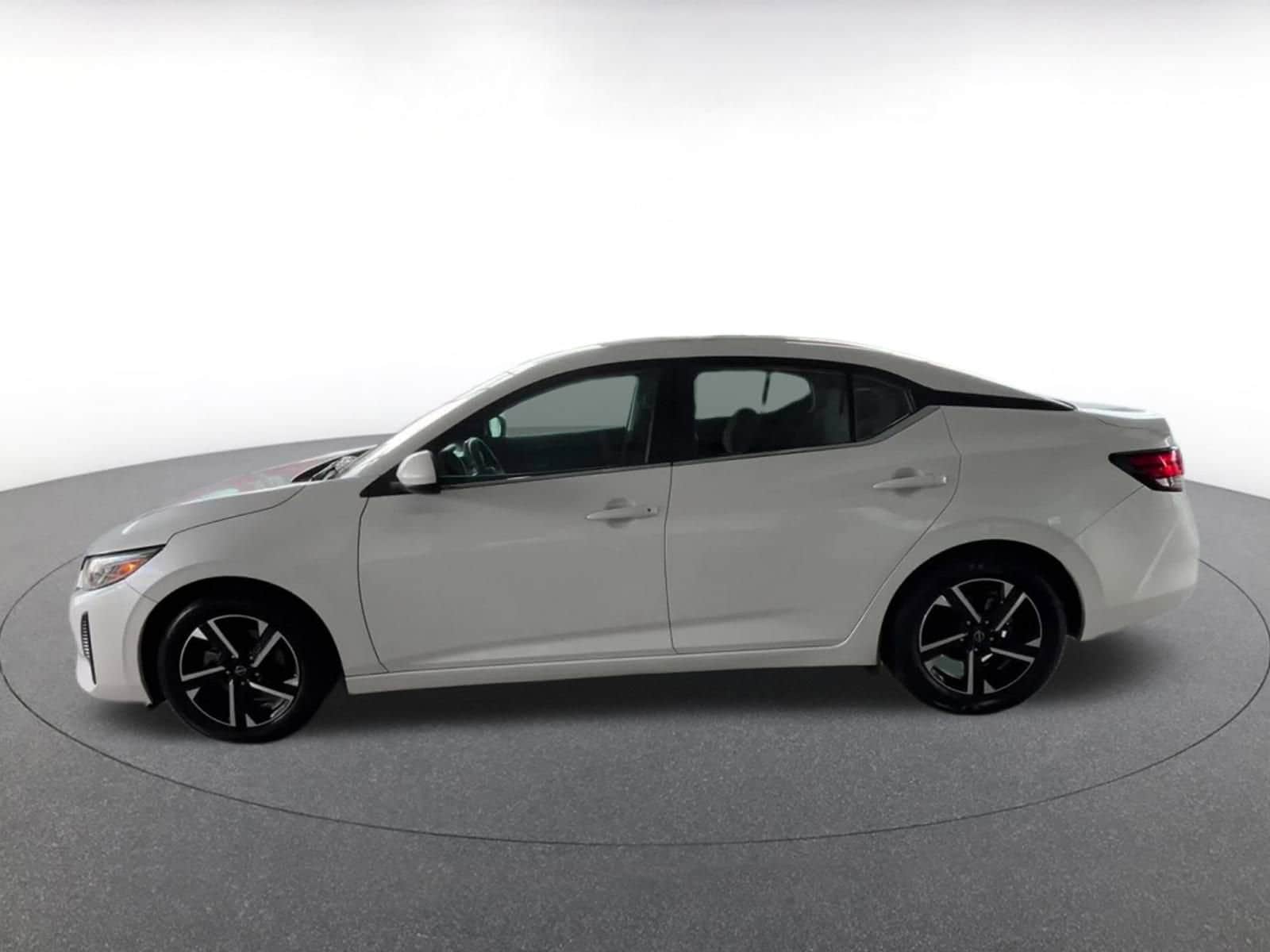 Thumbnail: 2024 Nissan Sentra - 8
