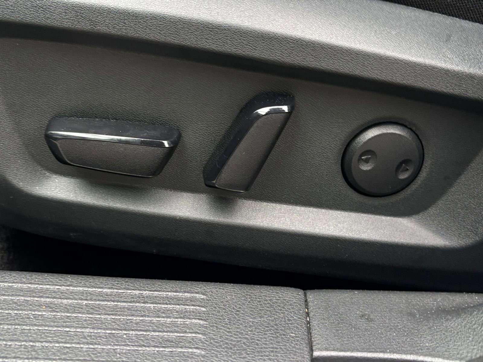 Thumbnail: 2025 Nissan Rogue - 22