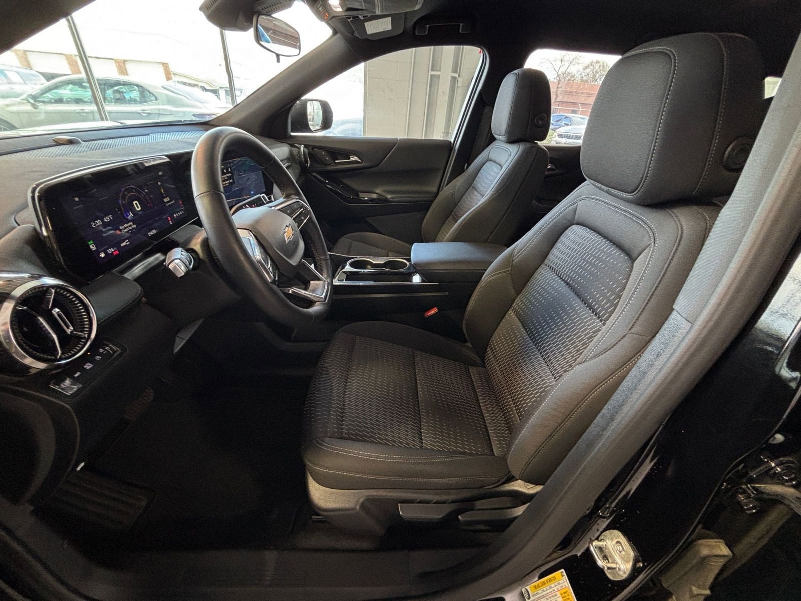 Thumbnail: 2025 Chevrolet Equinox - 31