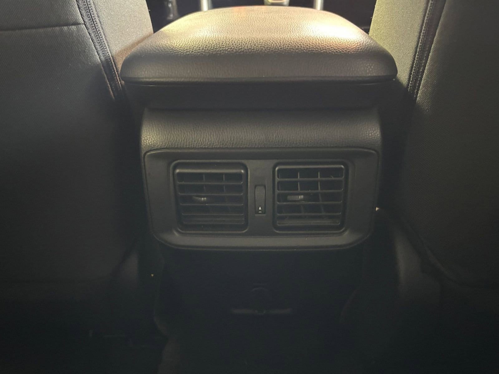 Thumbnail: 2025 Toyota RAV4 - 29