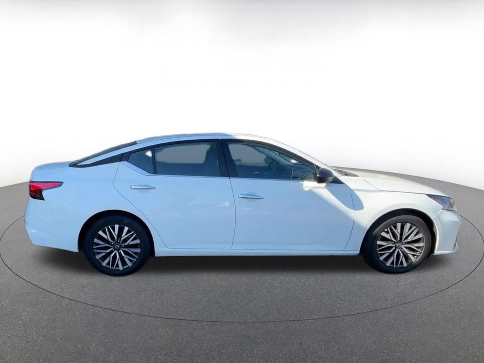 Thumbnail: 2025 Nissan Altima - 16