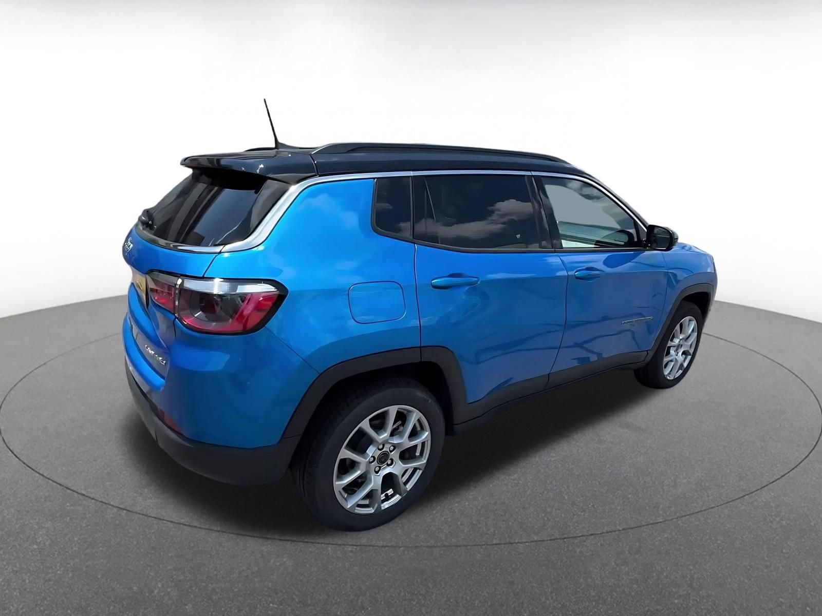 Thumbnail: 2025 Jeep Compass - 15