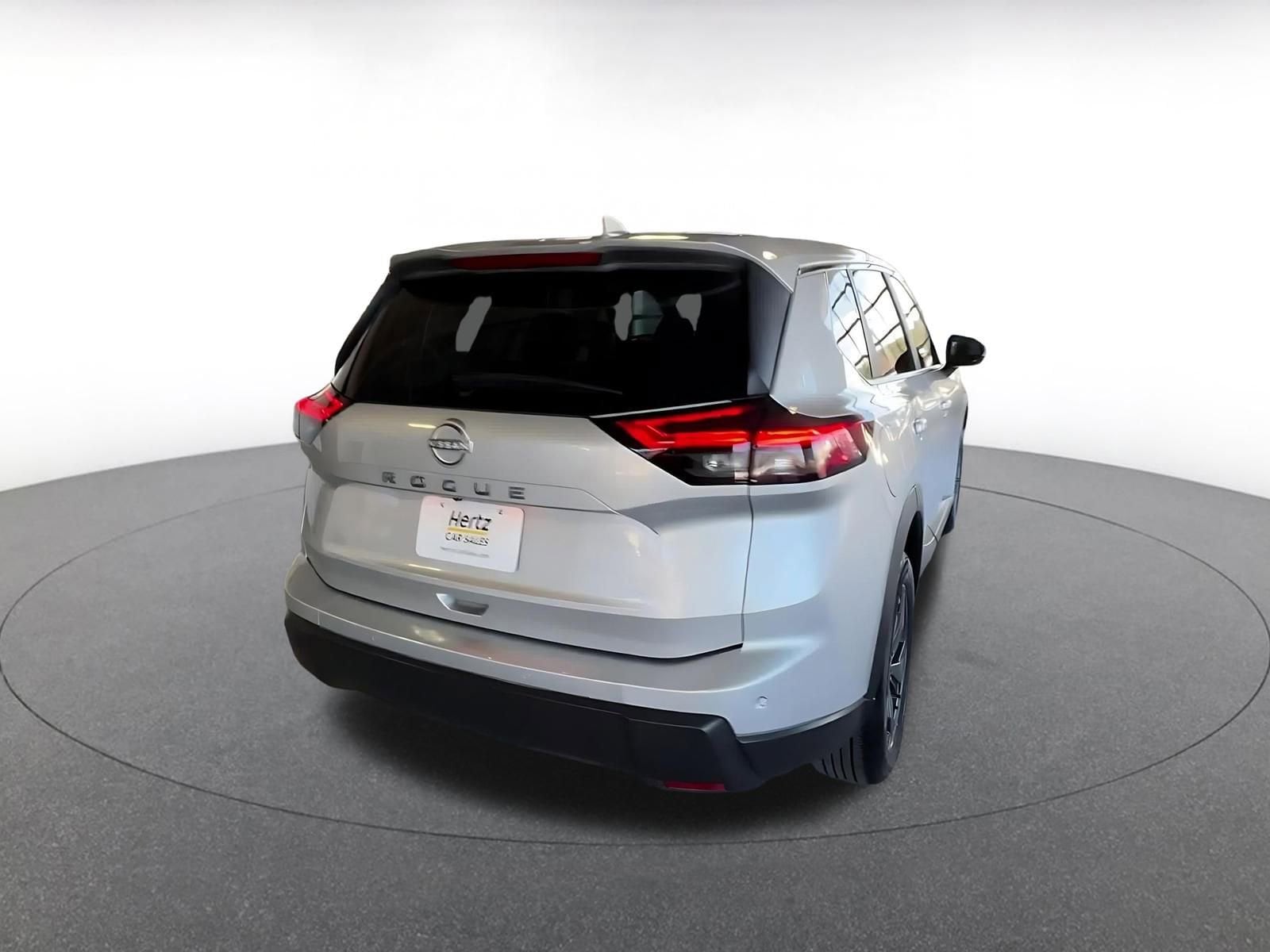 Thumbnail: 2025 Nissan Rogue - 13