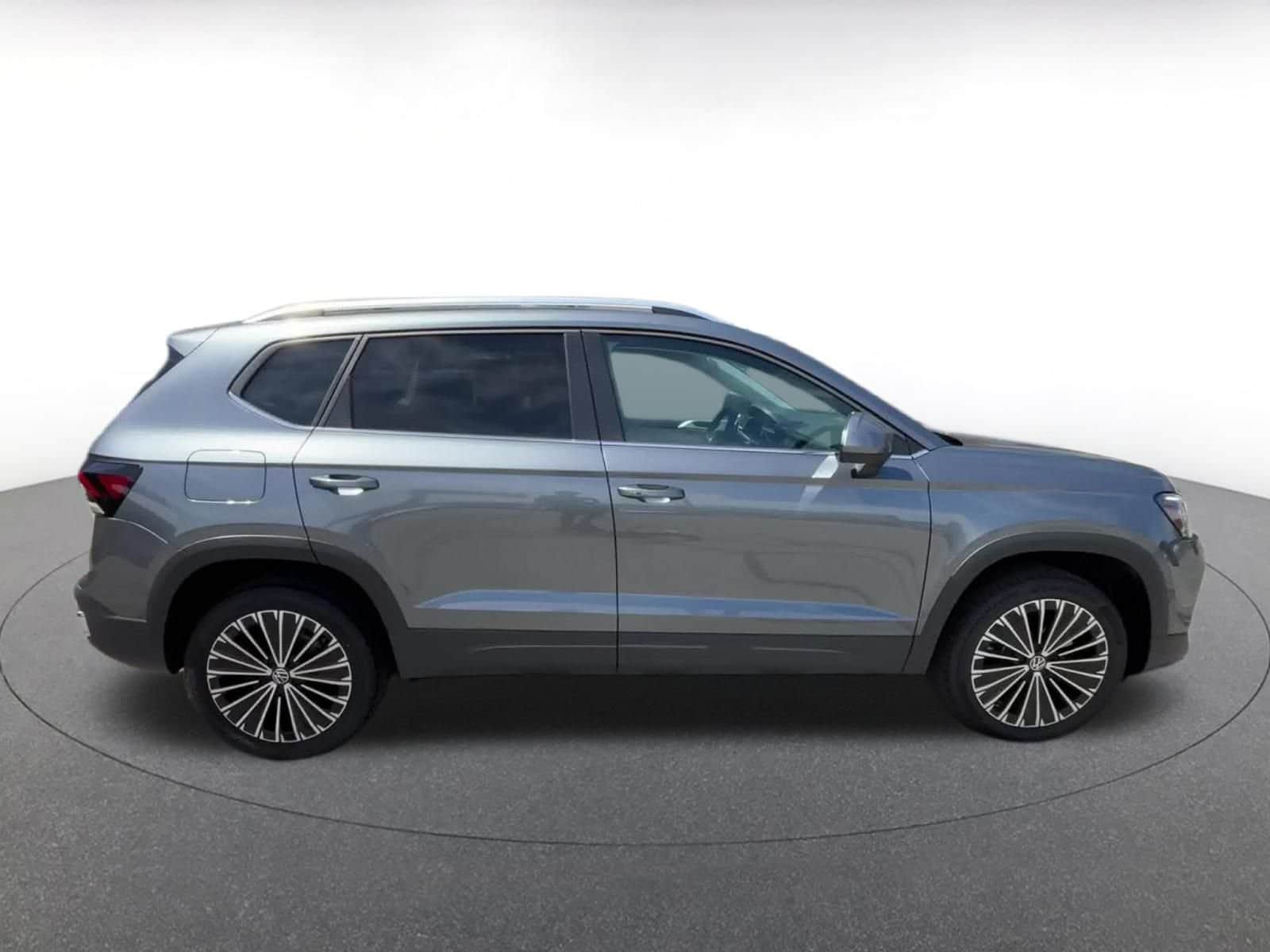 Thumbnail: 2025 Volkswagen Taos - 16